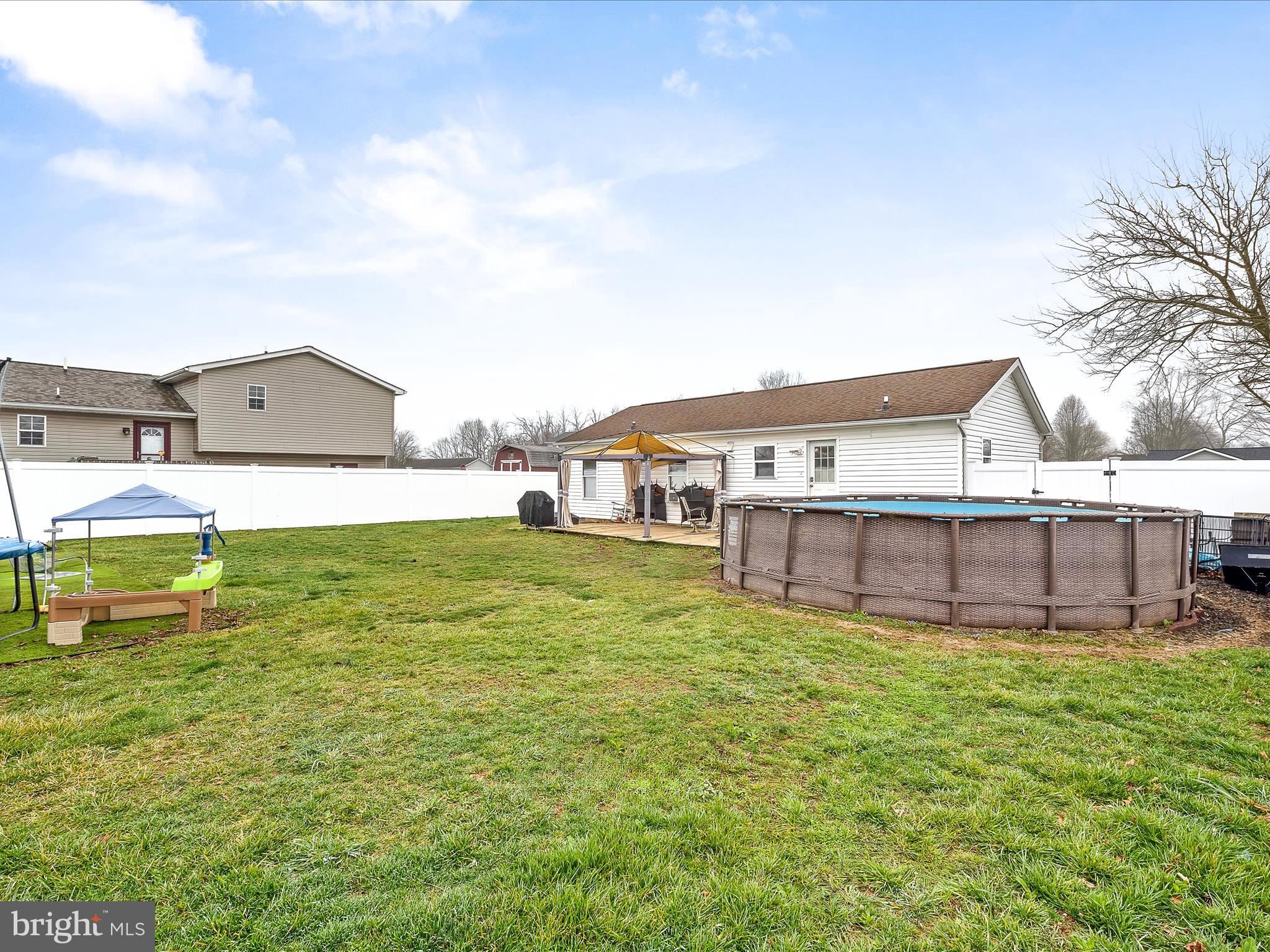 SPRINGFIELD VILLAGE - Residential