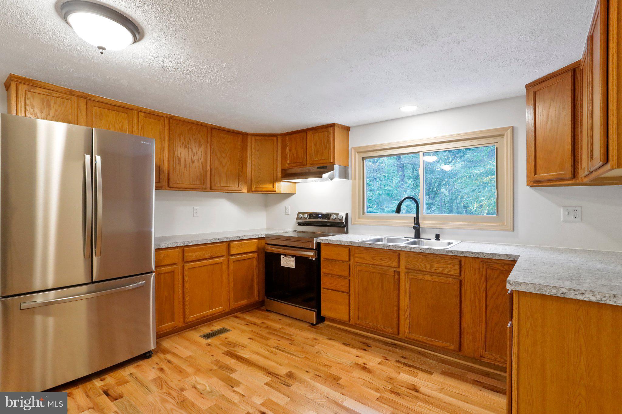 NONE UNRESTRICTED - Residential