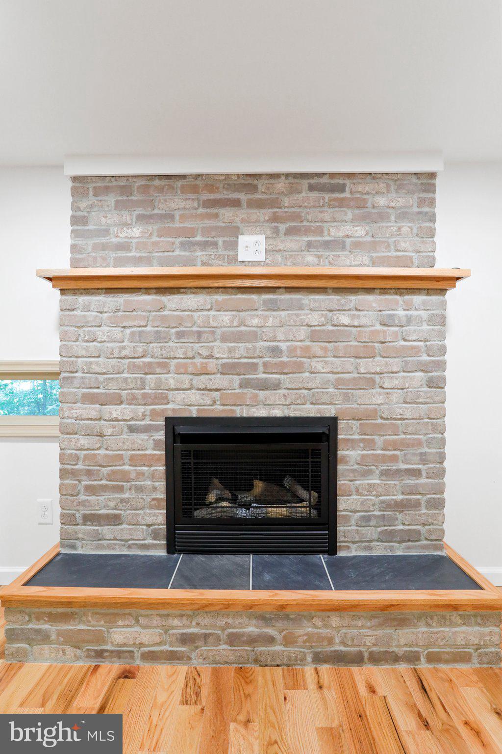 NONE UNRESTRICTED - Residential