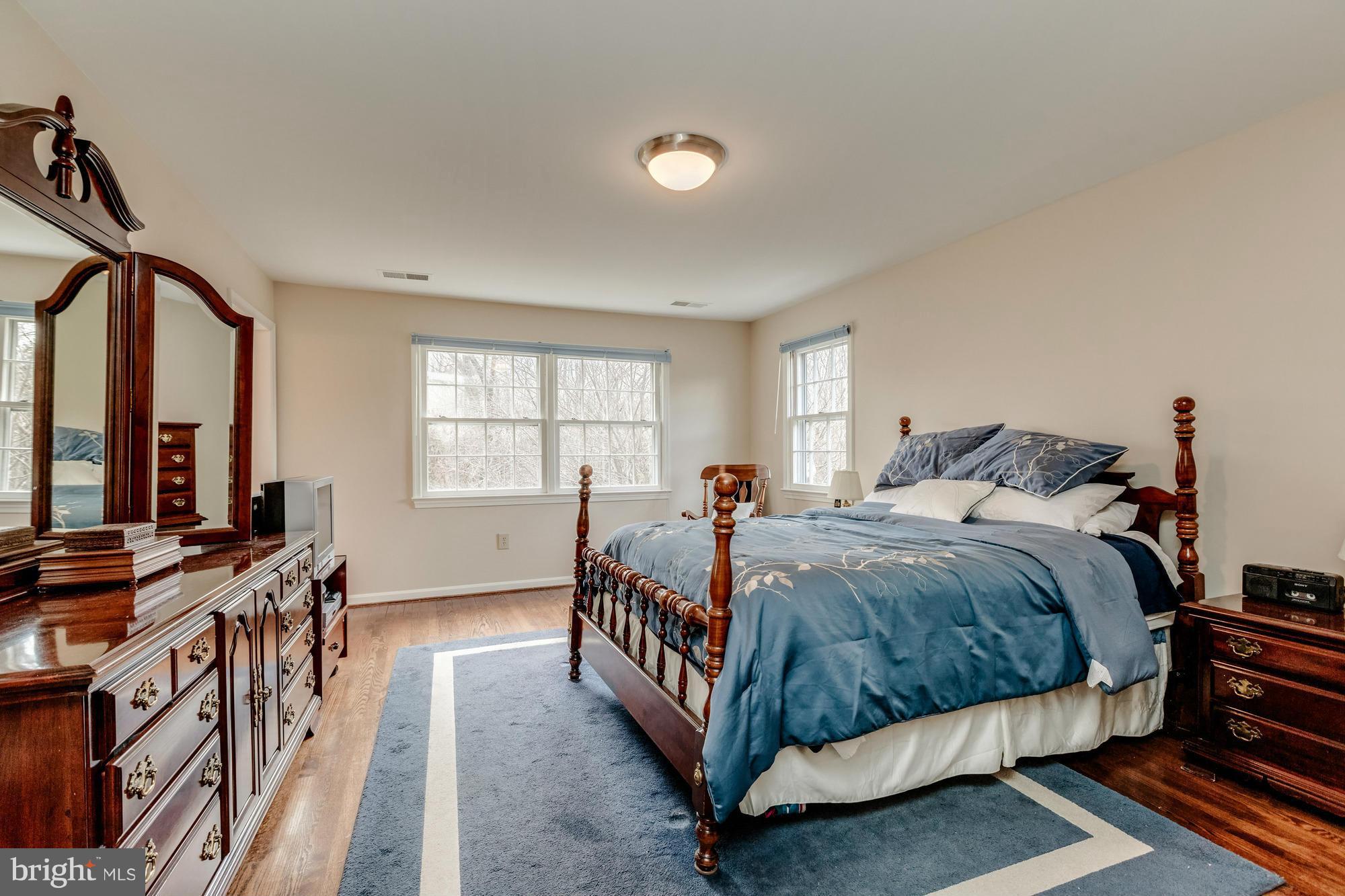 MC LEAN HUNT ESTATES - Residential