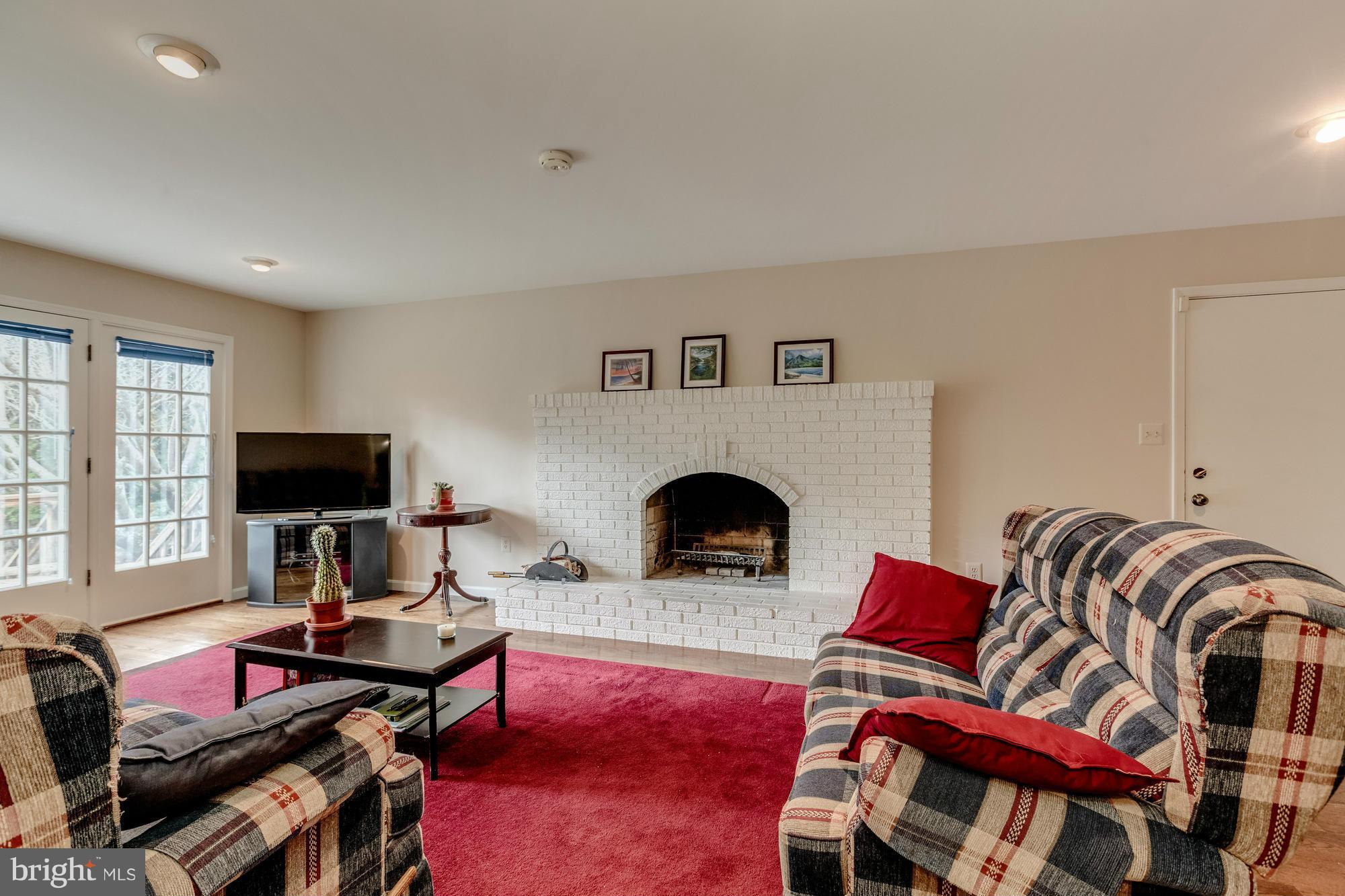 MC LEAN HUNT ESTATES - Residential