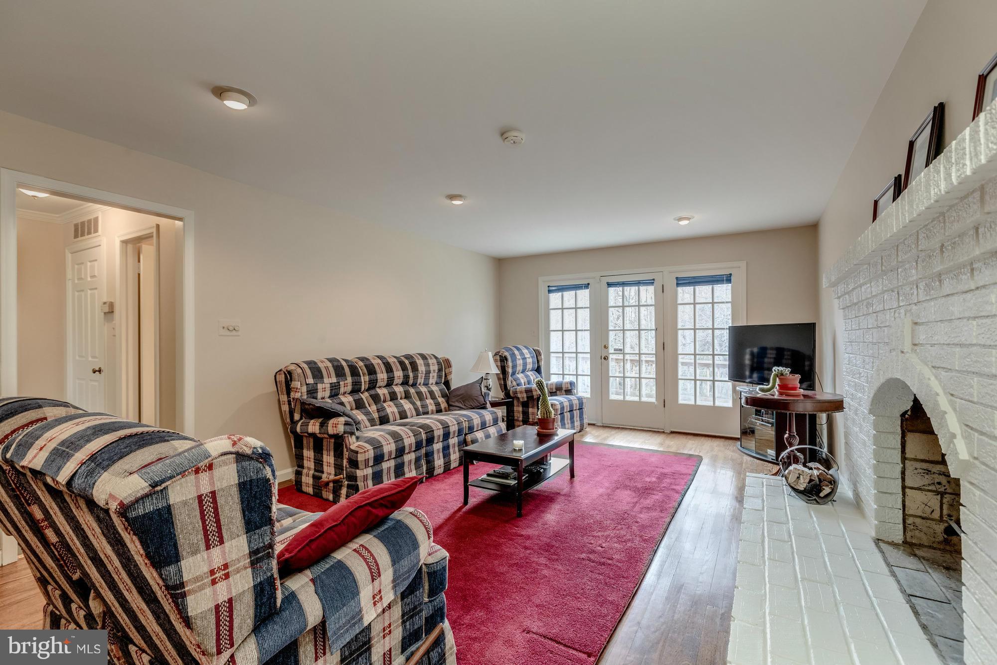 MC LEAN HUNT ESTATES - Residential