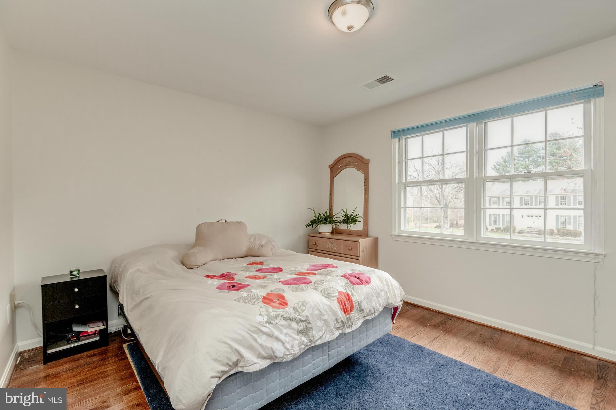 MC LEAN HUNT ESTATES - Residential