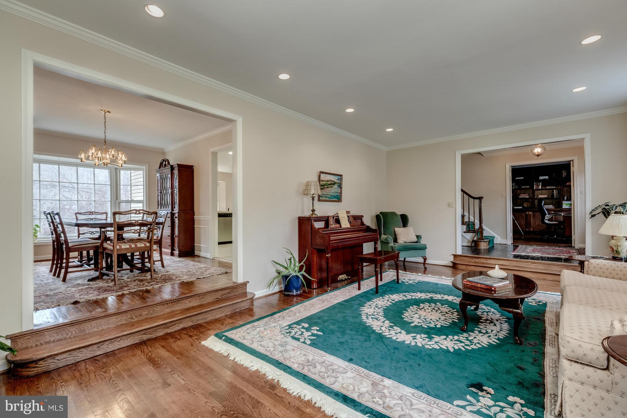 MC LEAN HUNT ESTATES - Residential