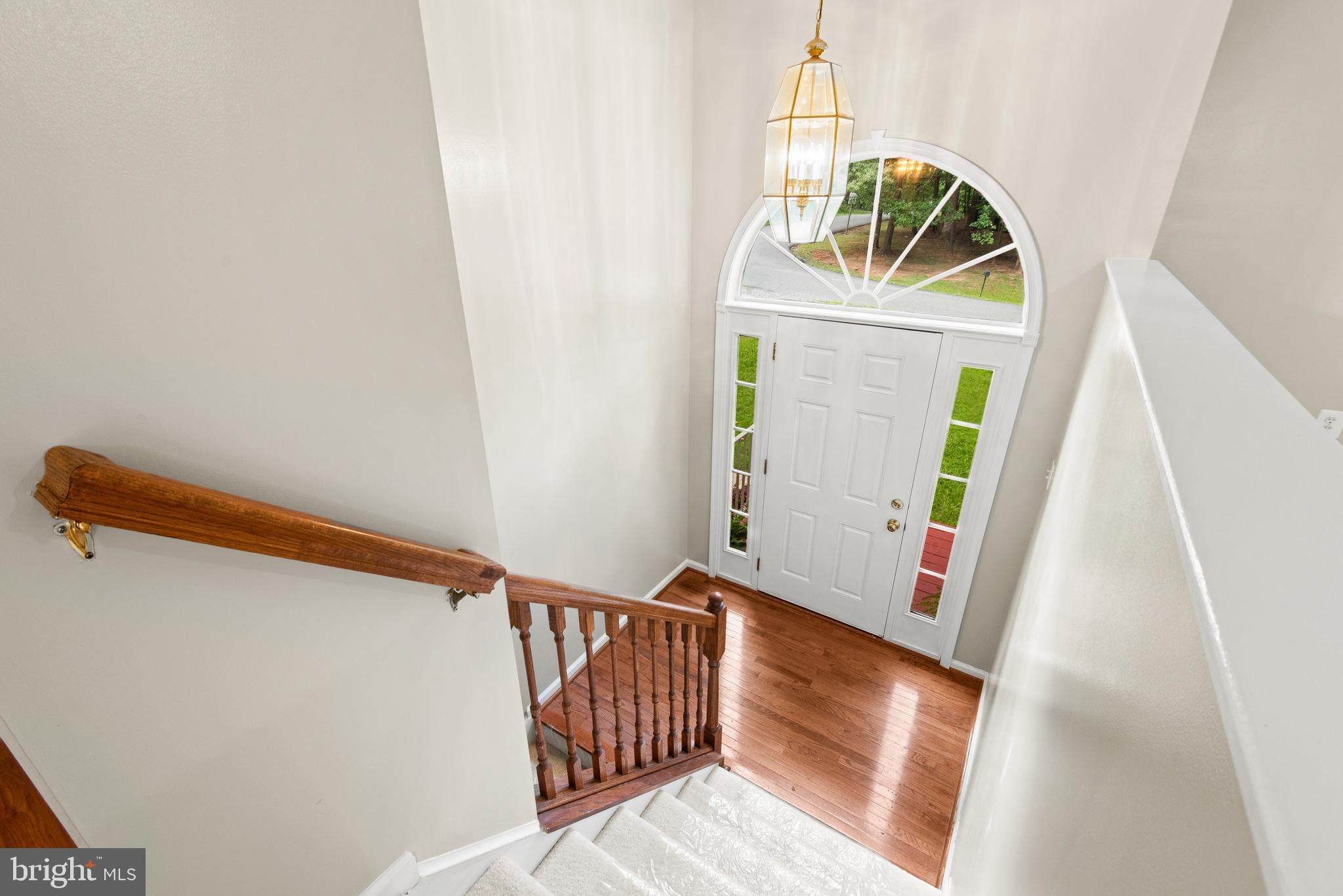 737 GLEN COVE DRIVE