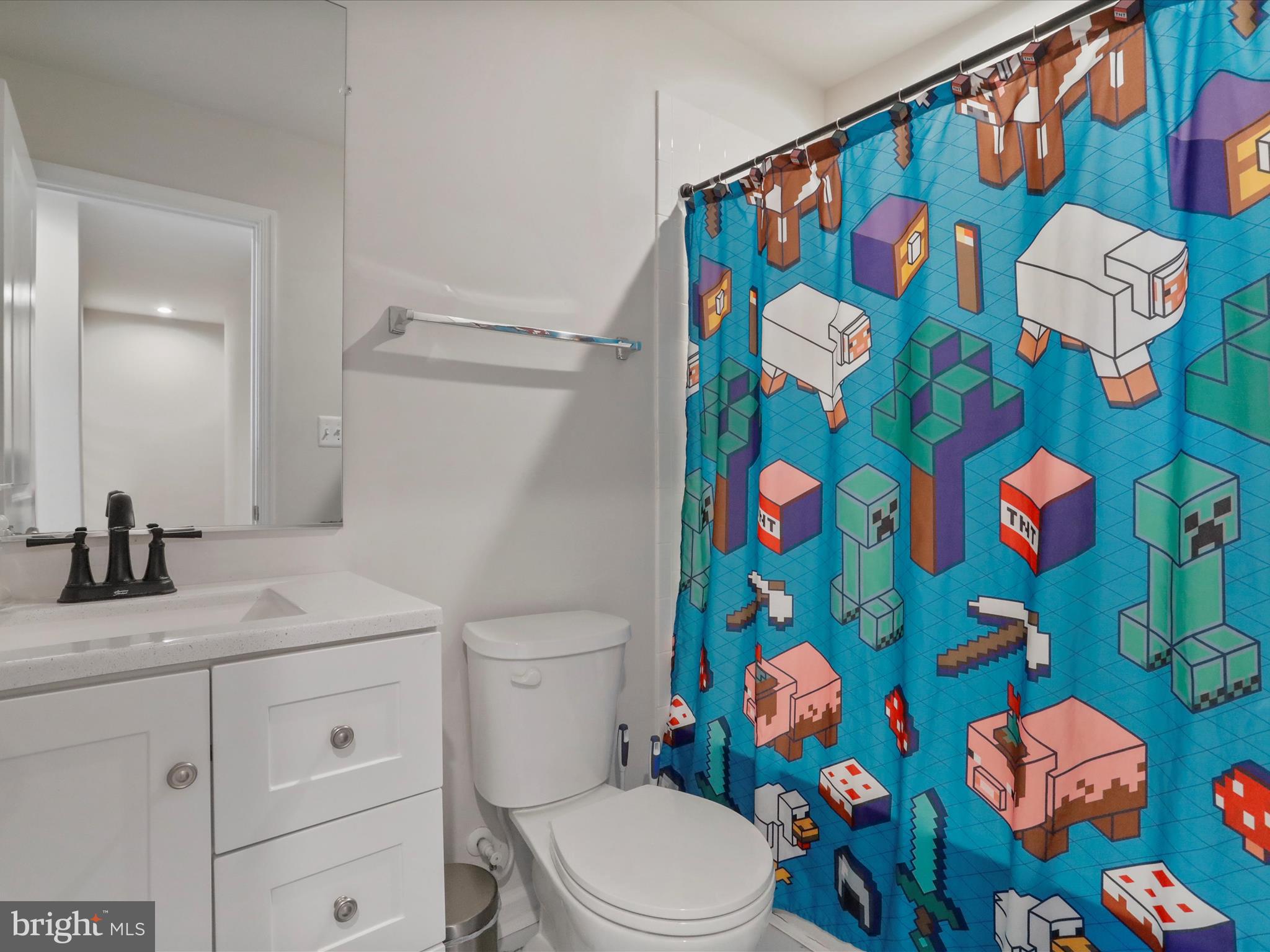 PRESIDENTS POINTE - Residential