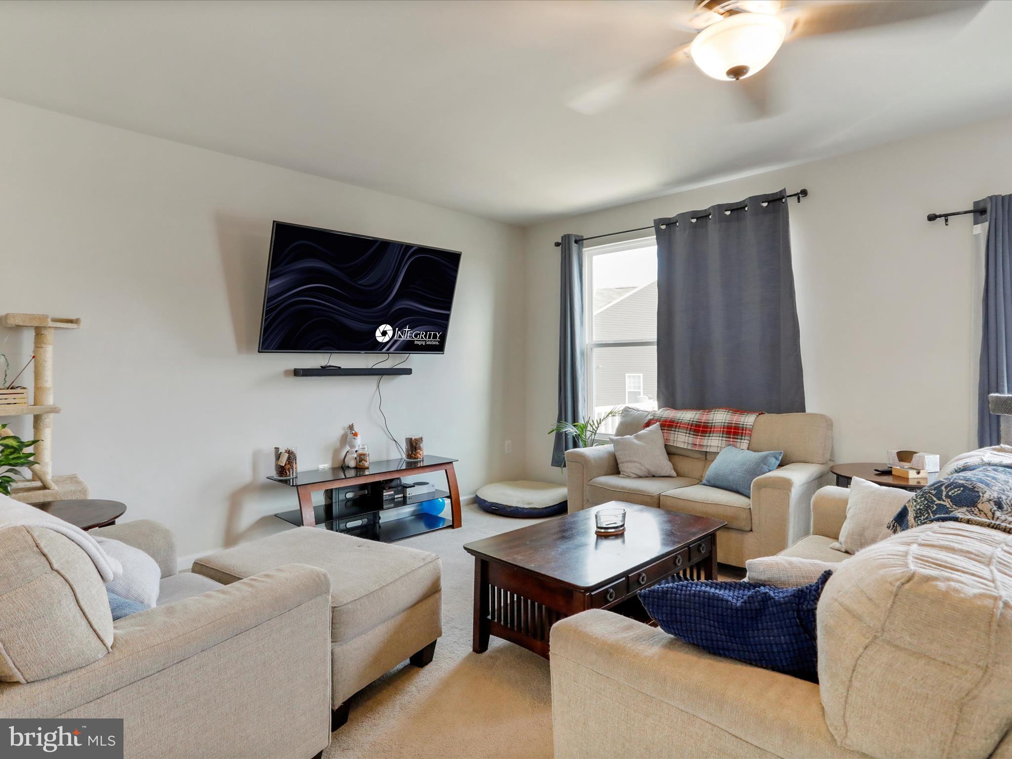 PRESIDENTS POINTE - Residential