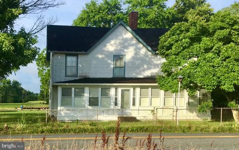 1475 CHILTON ROAD MONTROSS VA 22520