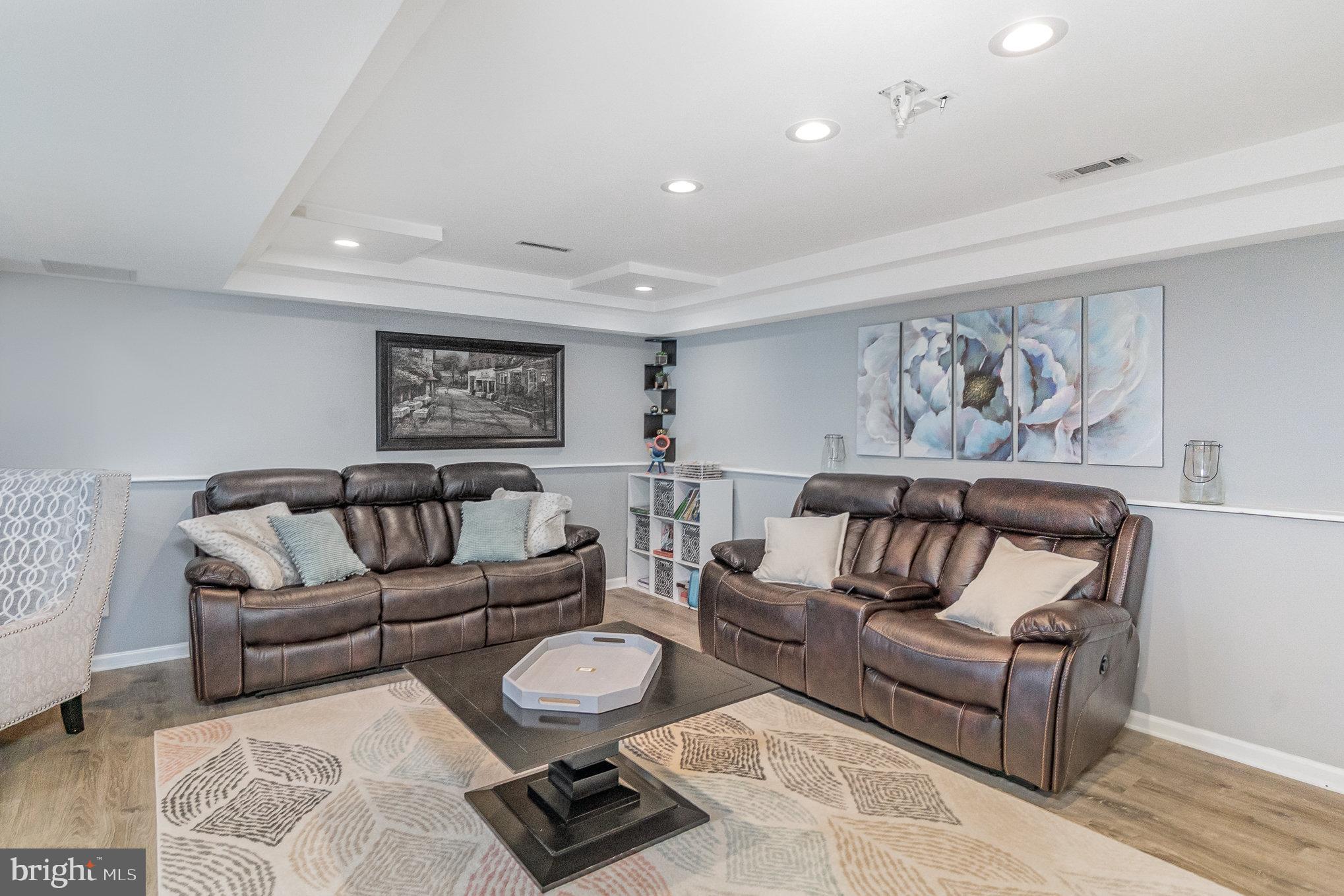 OAKHURST - Residential