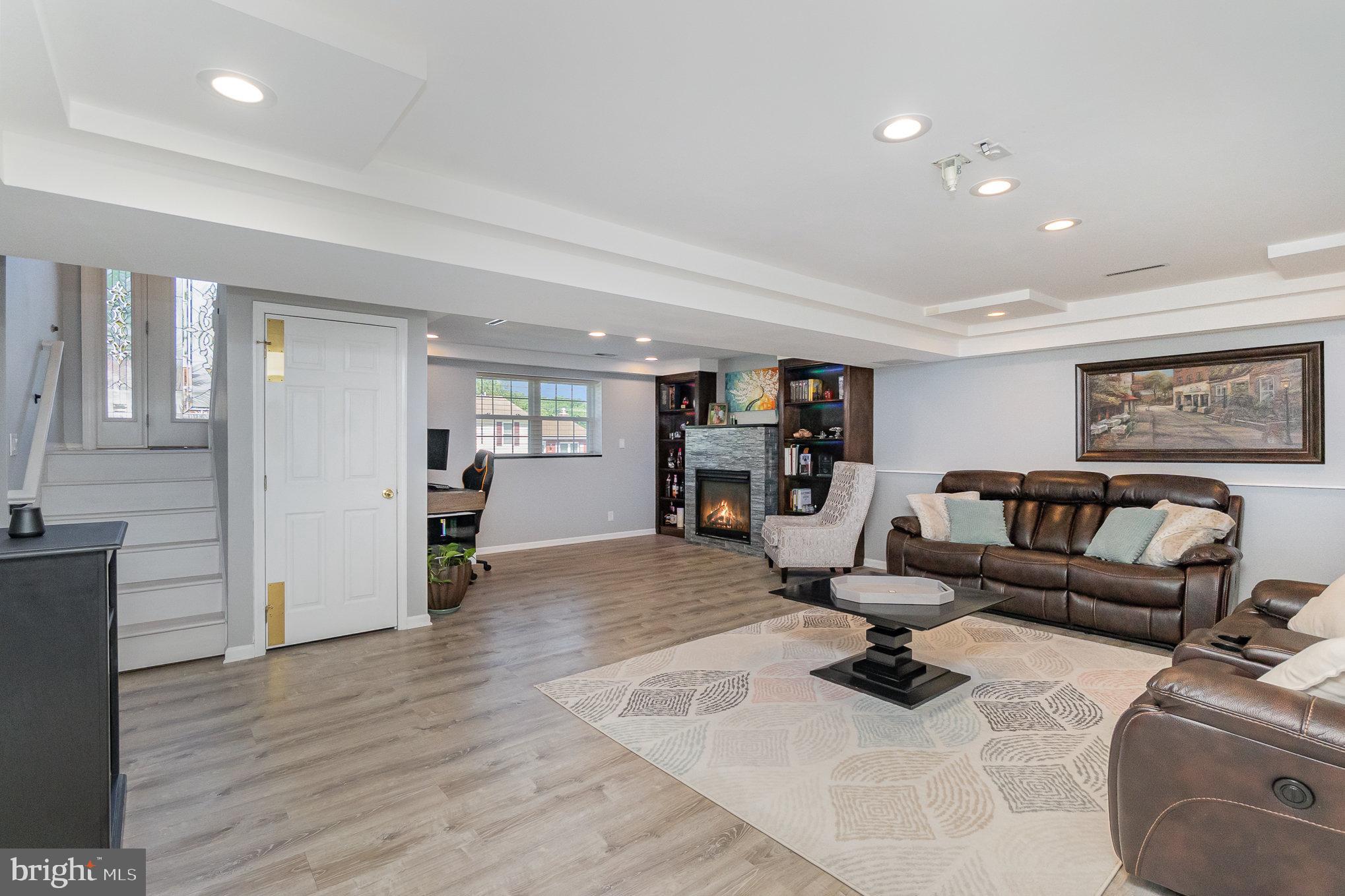 OAKHURST - Residential