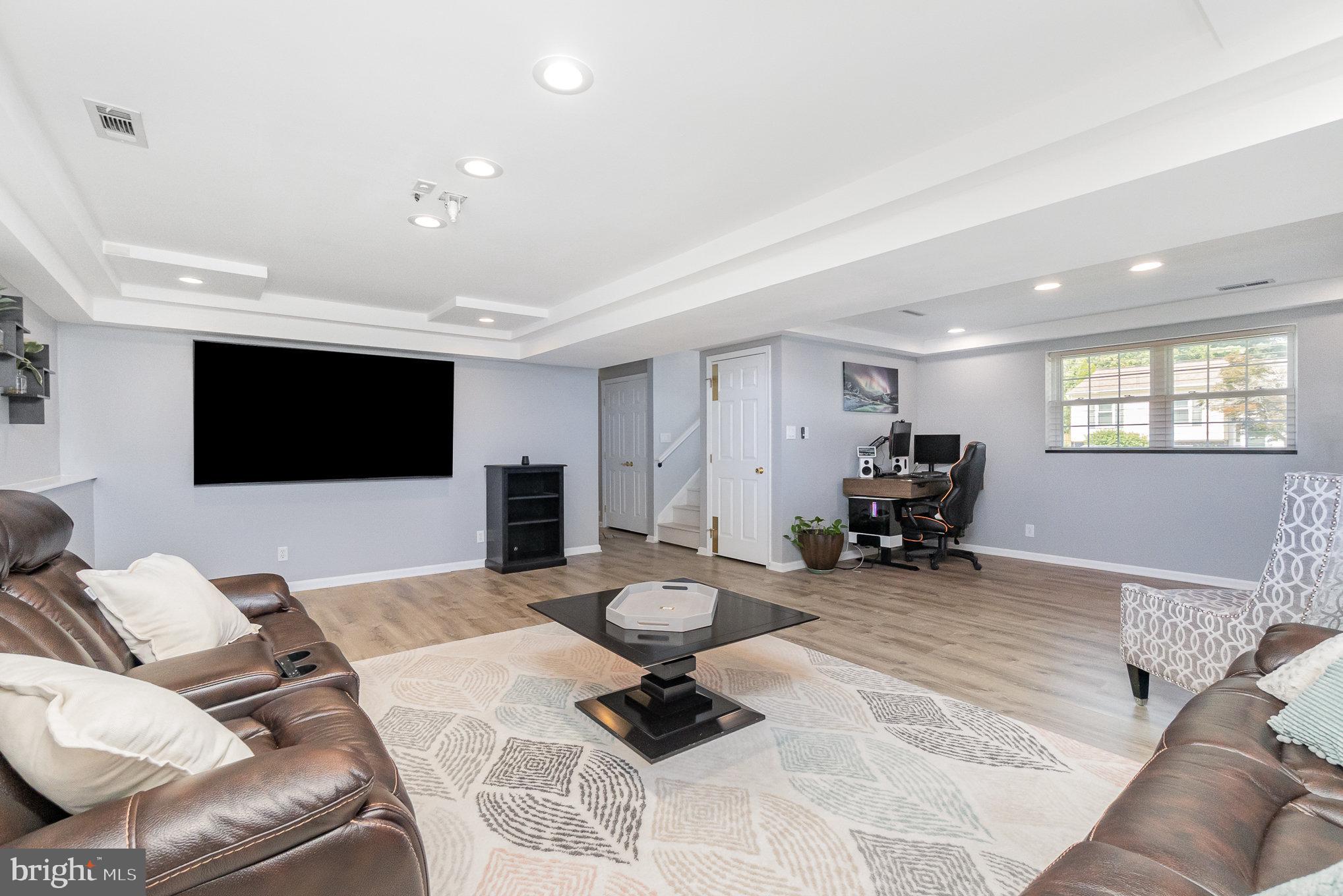 OAKHURST - Residential