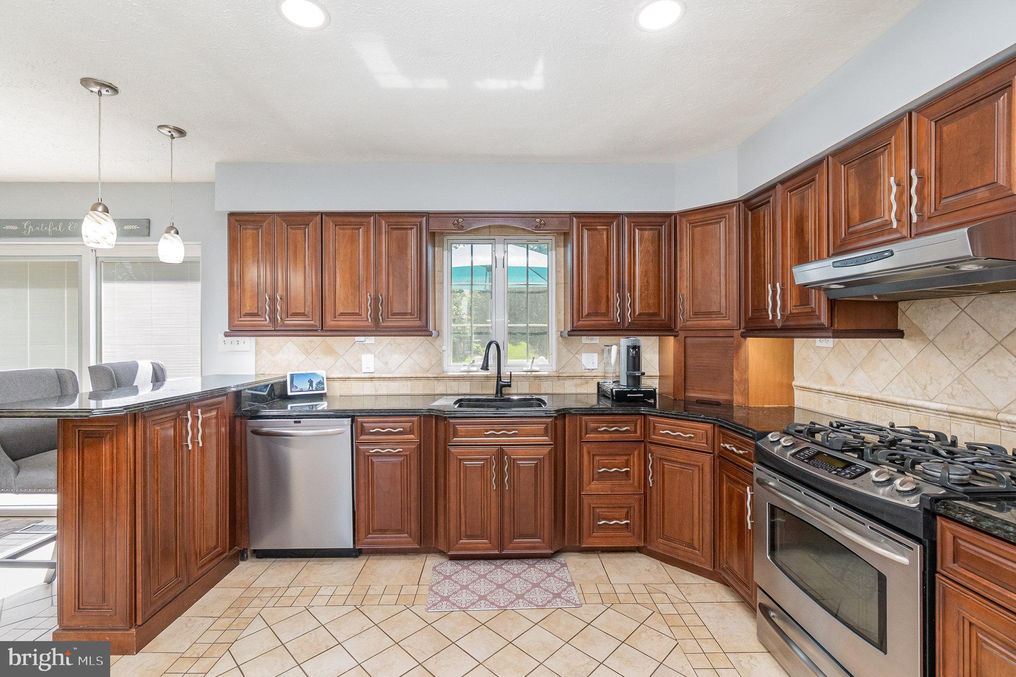 OAKHURST - Residential