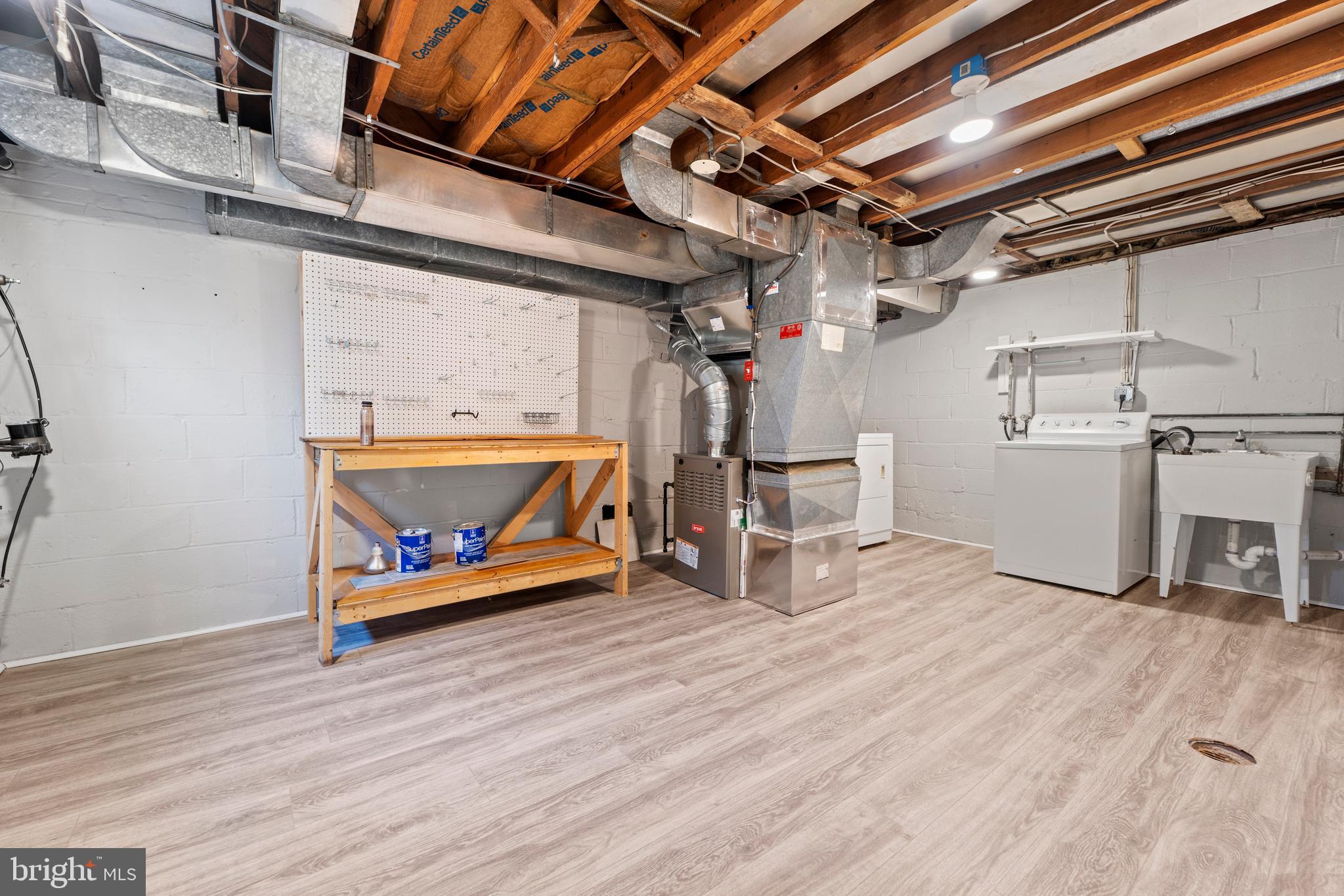 GLEN MAR PARK - Residential