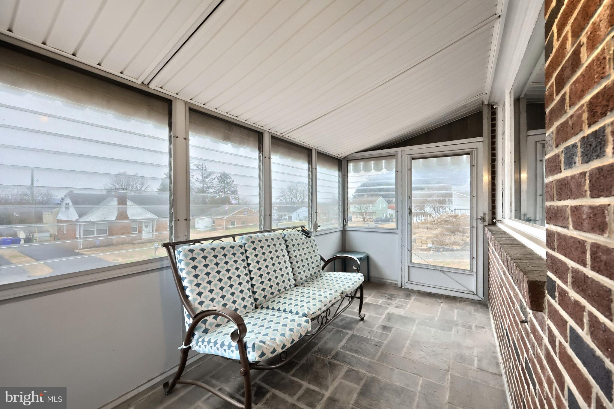 1339 CANTERBURY LANE