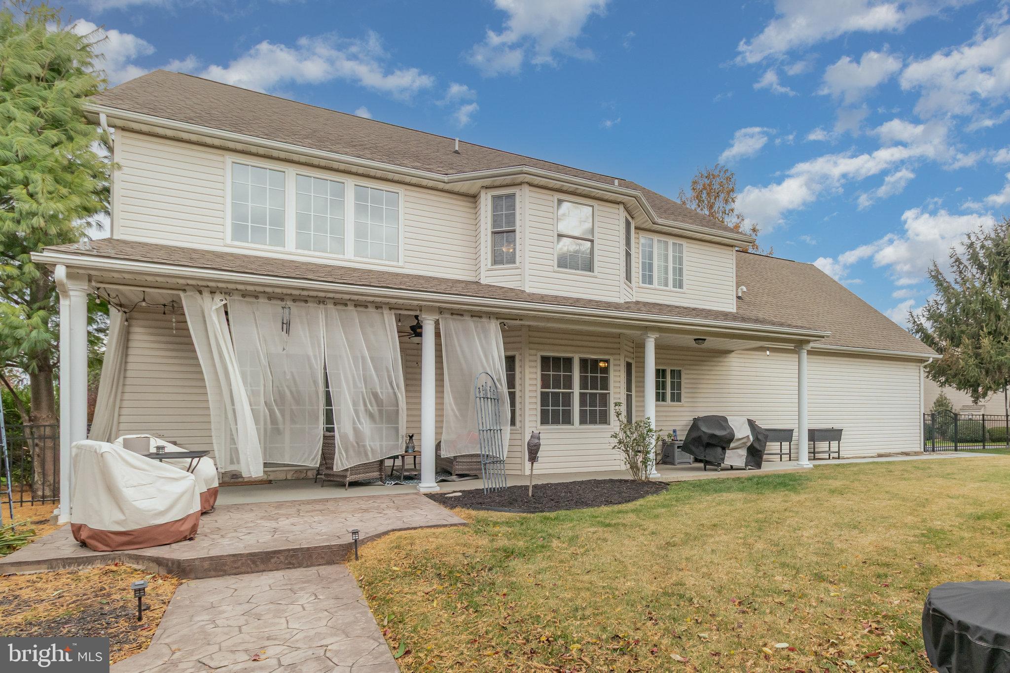 OLDE STONE WAY - Residential