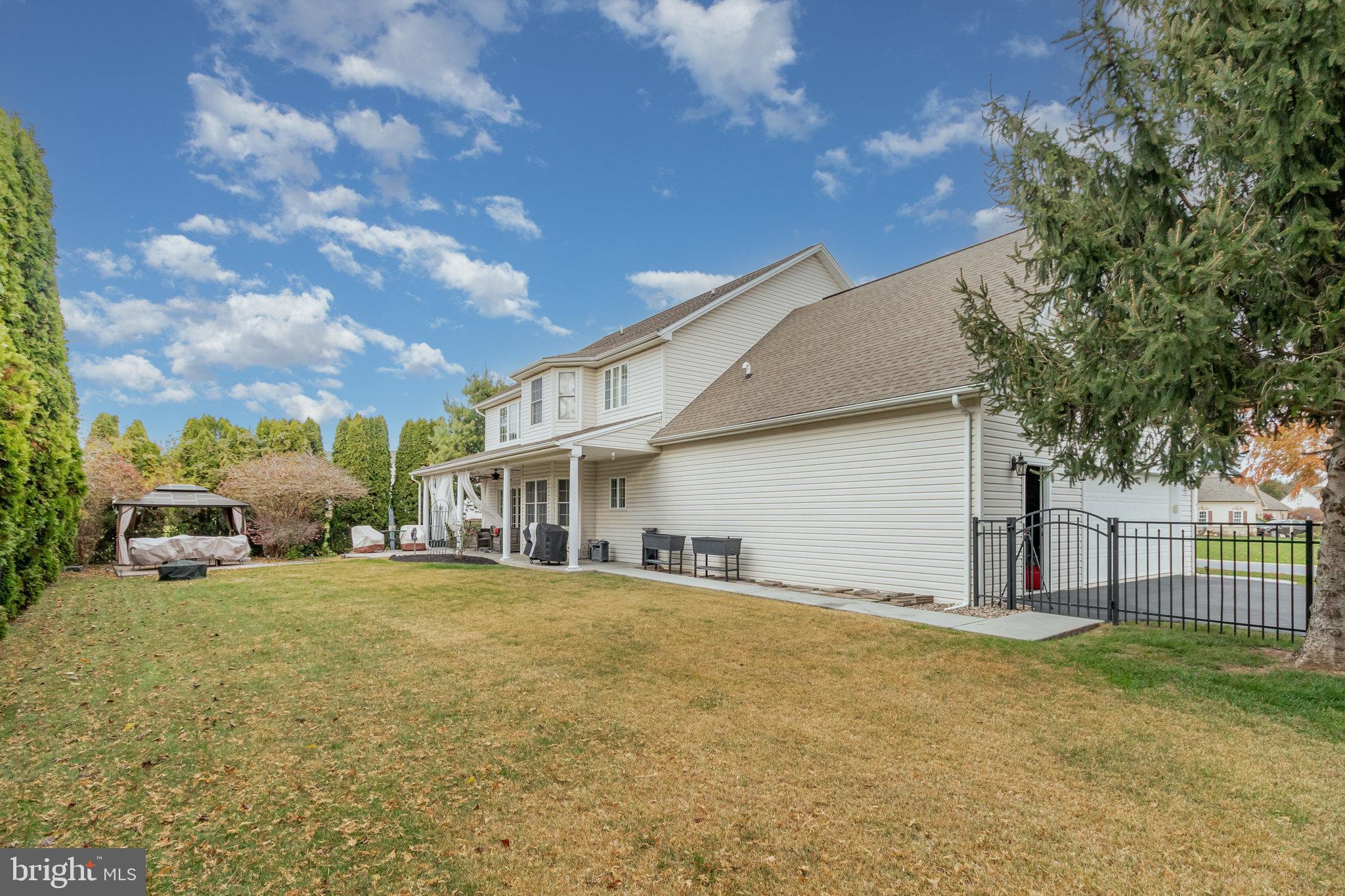 OLDE STONE WAY - Residential