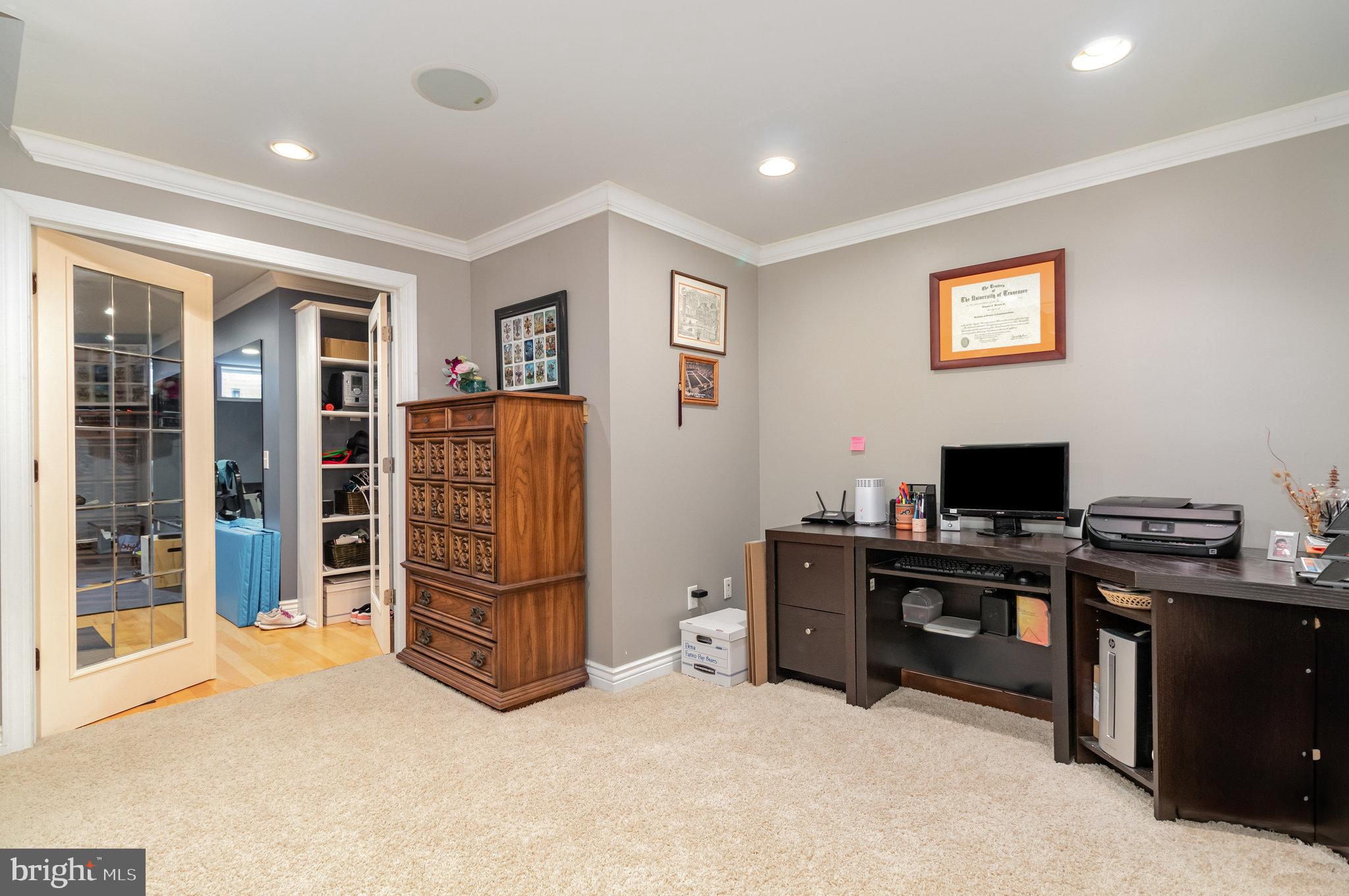 OLDE STONE WAY - Residential