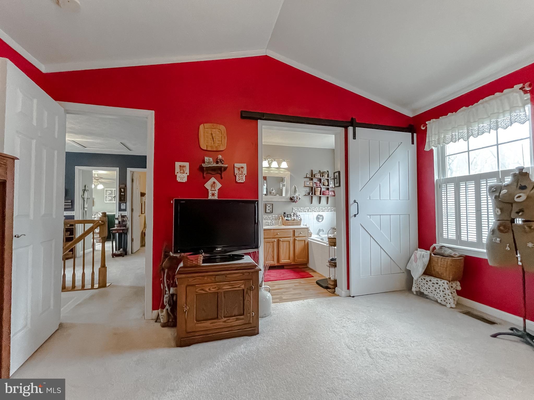 HICKORY HILLS NORTH - Residential