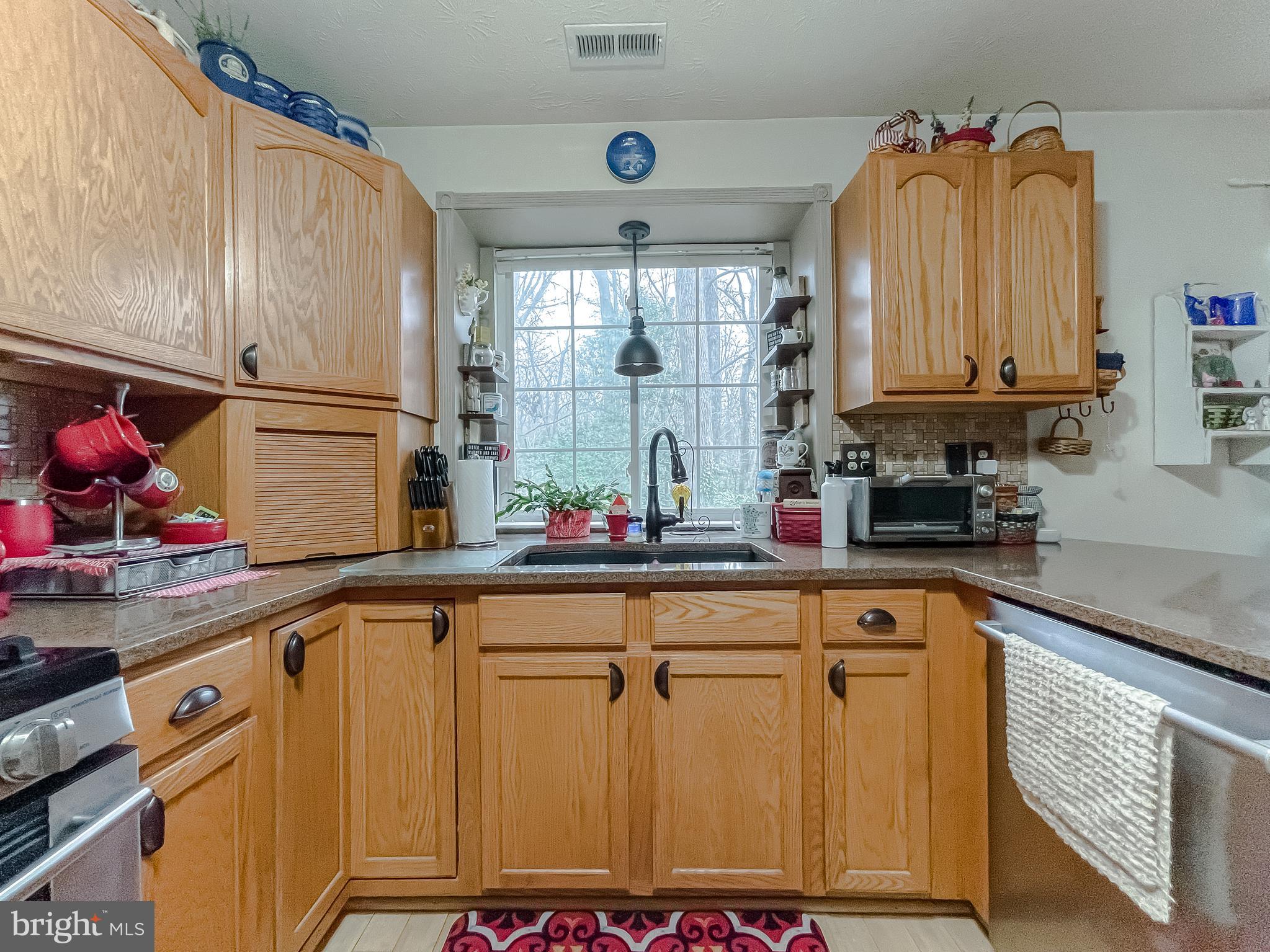 HICKORY HILLS NORTH - Residential