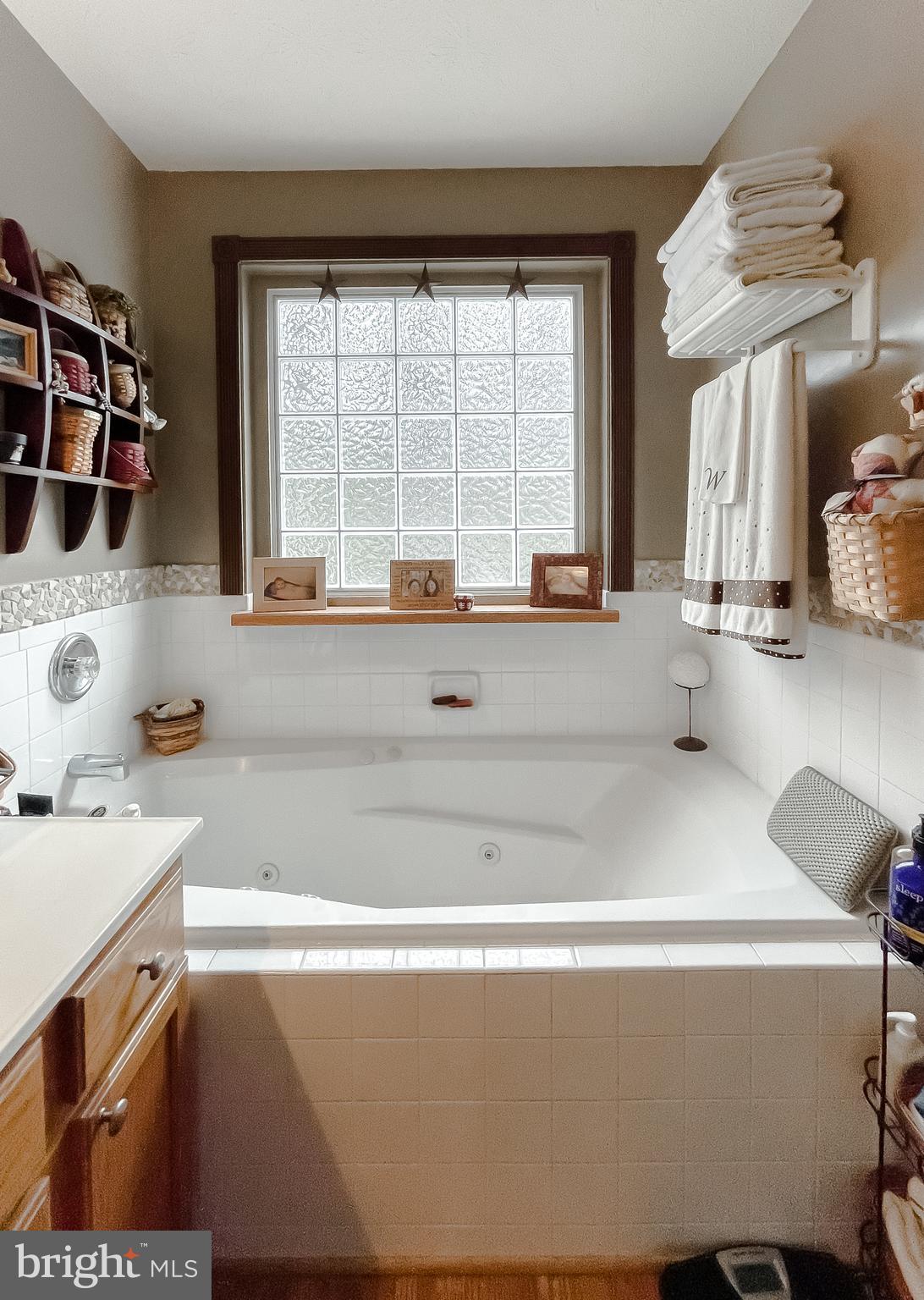 HICKORY HILLS NORTH - Residential