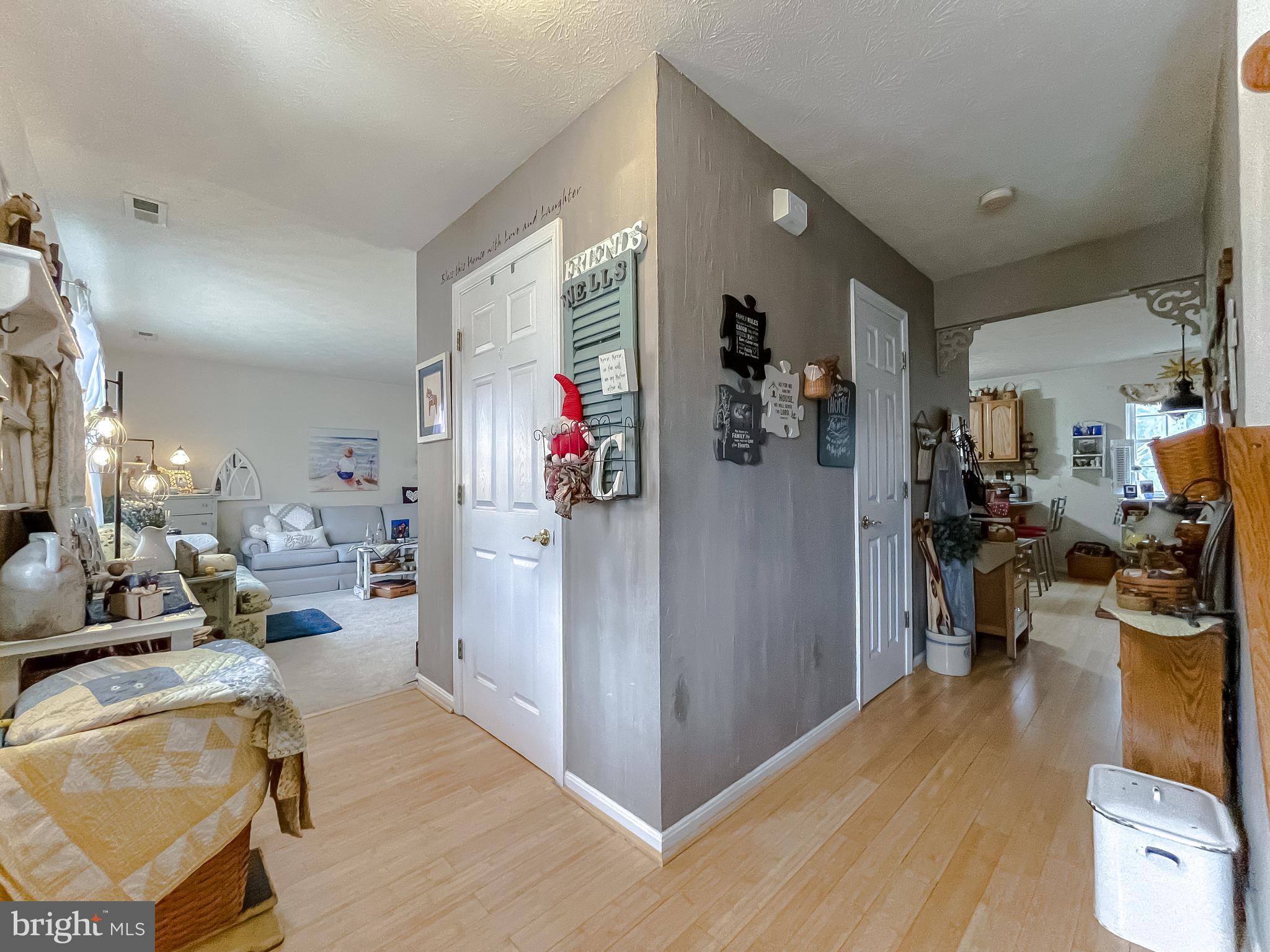 HICKORY HILLS NORTH - Residential