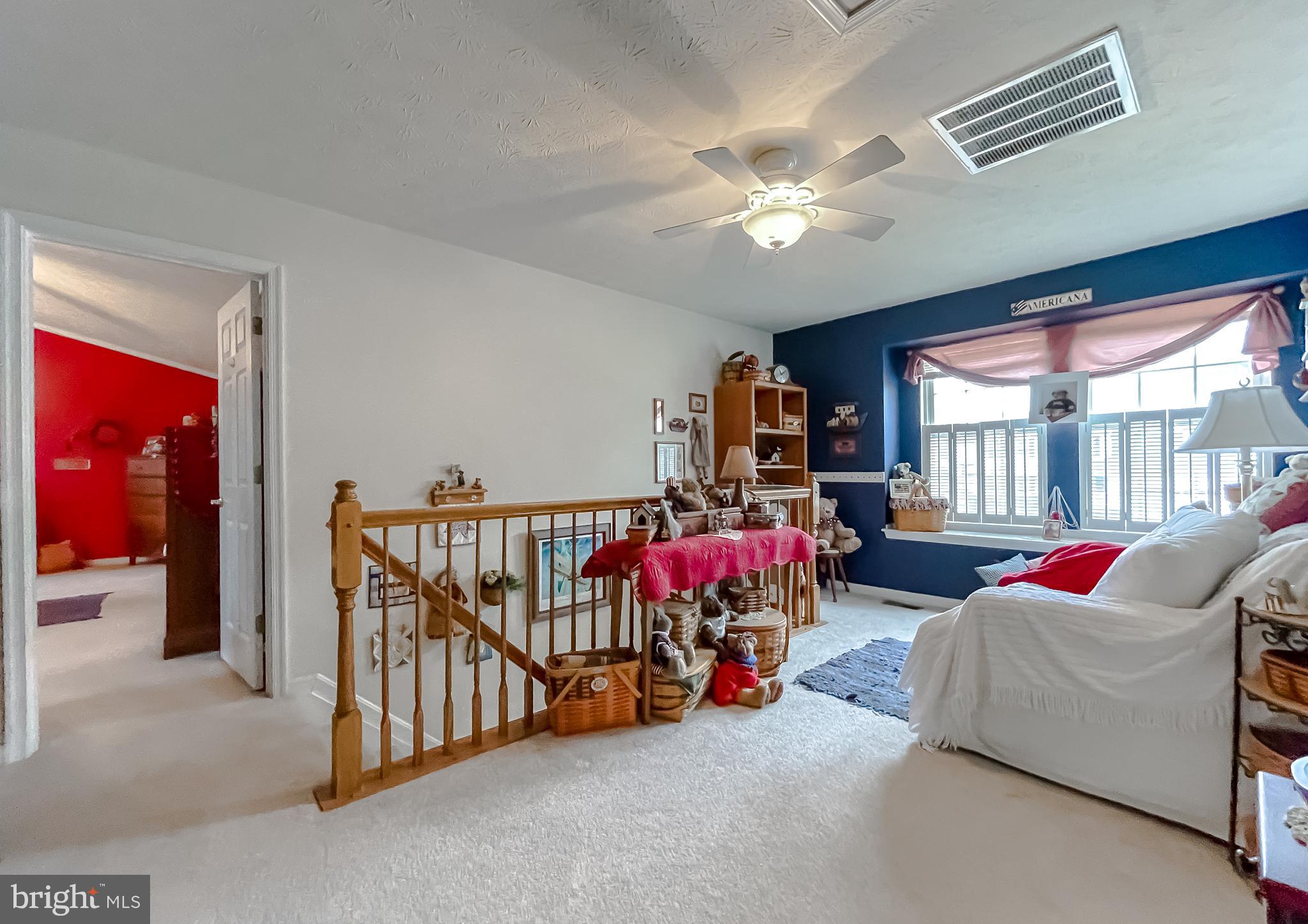 HICKORY HILLS NORTH - Residential