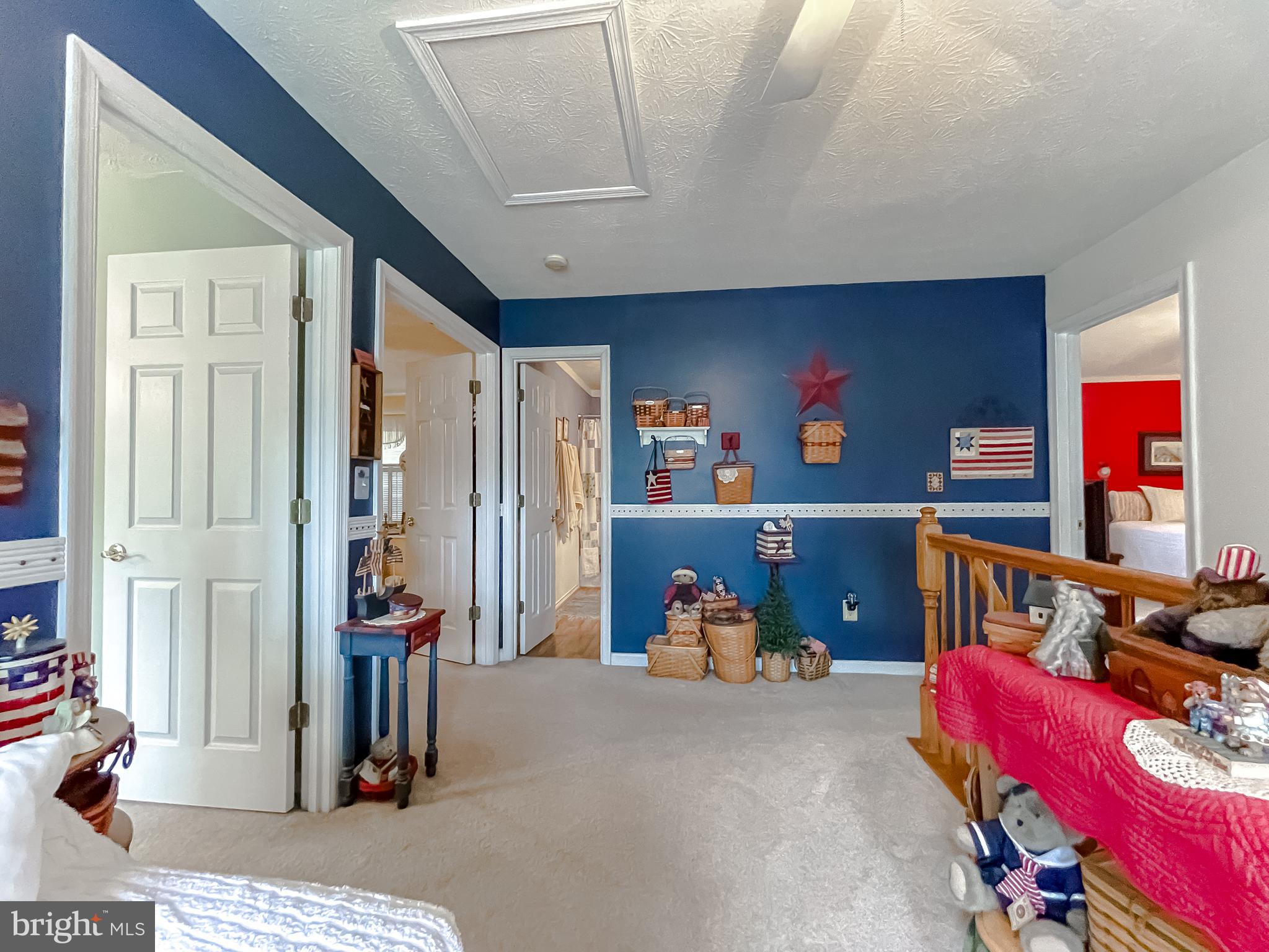 HICKORY HILLS NORTH - Residential