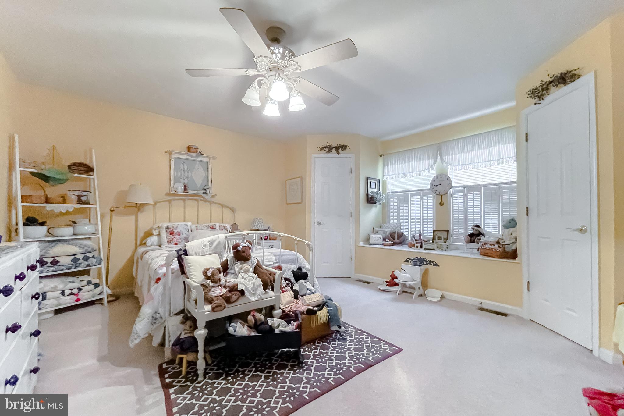 HICKORY HILLS NORTH - Residential