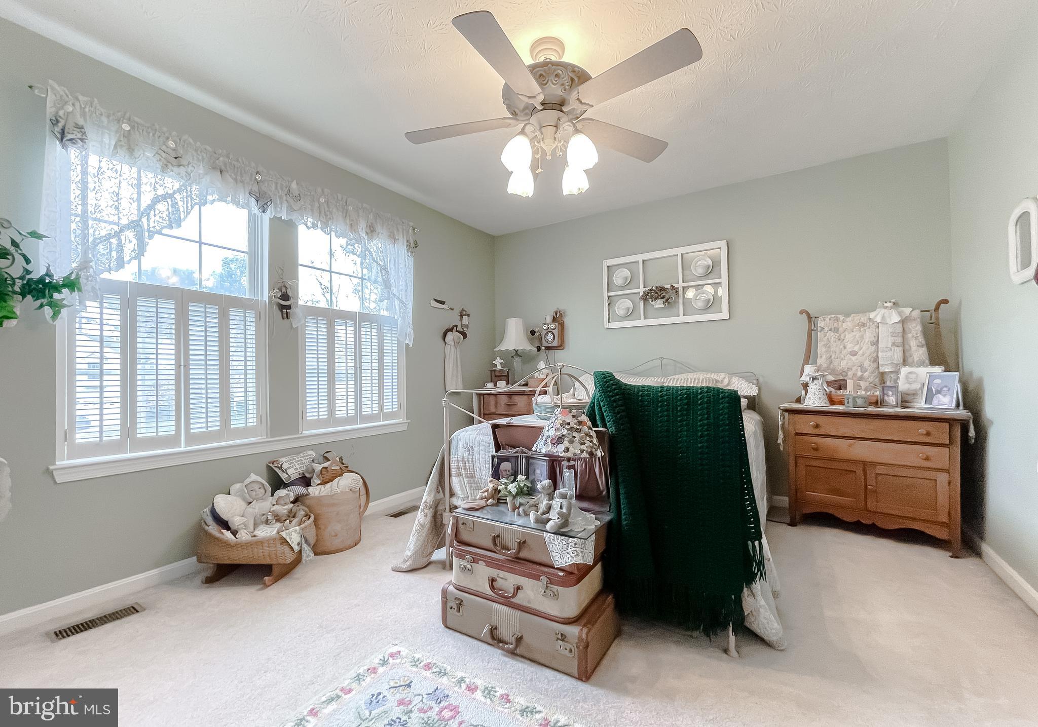 HICKORY HILLS NORTH - Residential