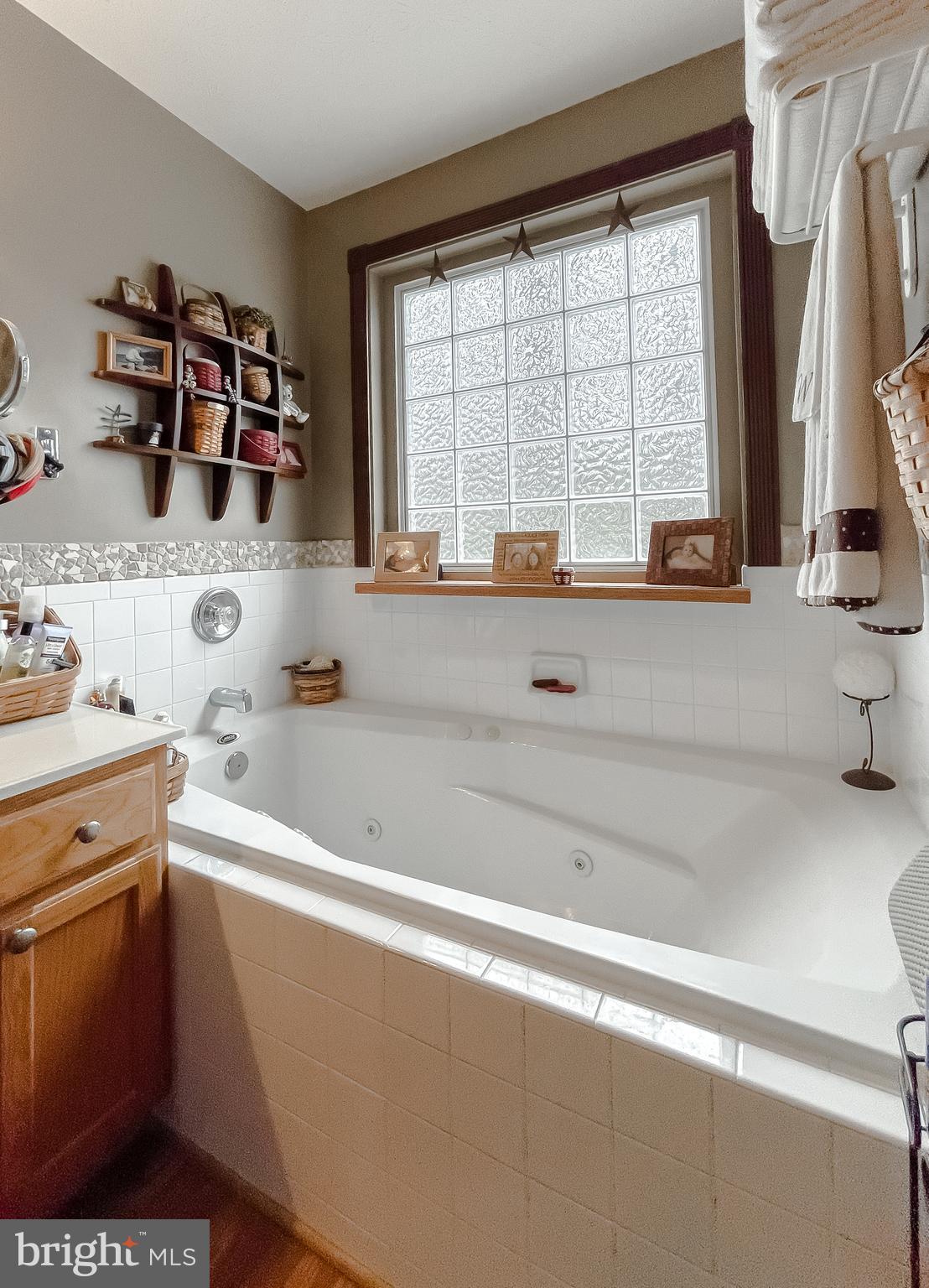 HICKORY HILLS NORTH - Residential