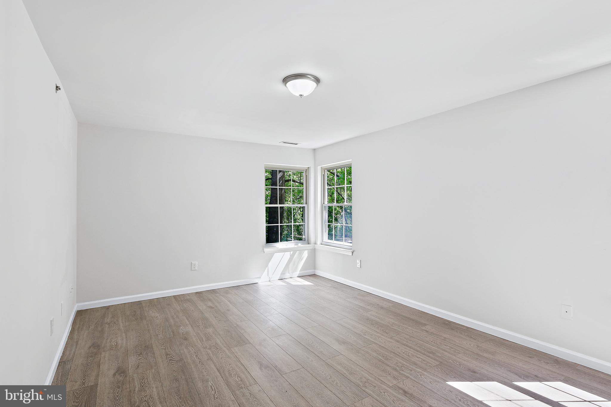 RAINFLOWER/LOVETON - Residential