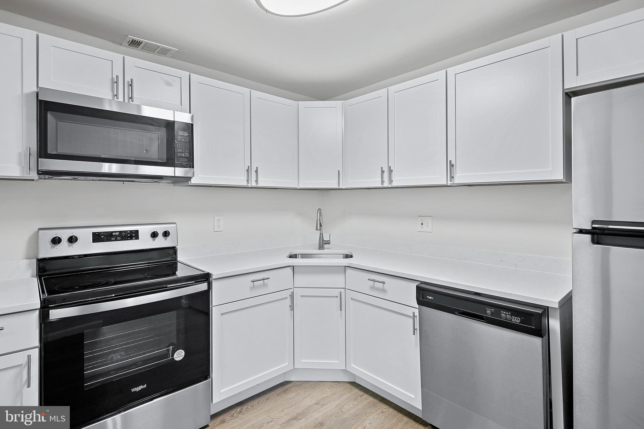 RAINFLOWER/LOVETON - Residential