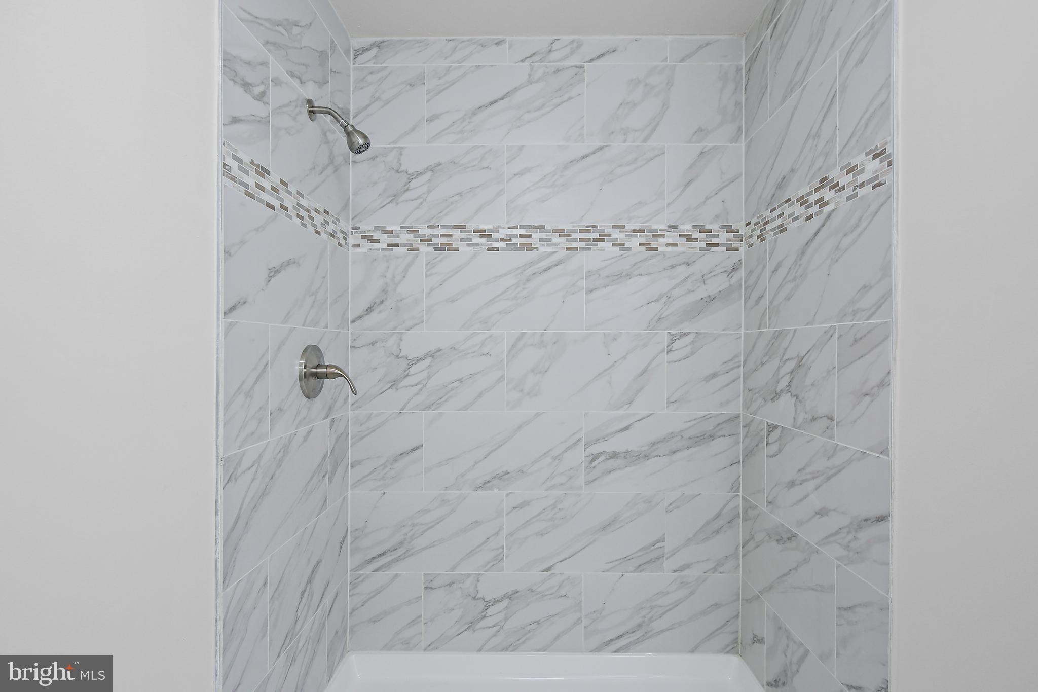 RAINFLOWER/LOVETON - Residential