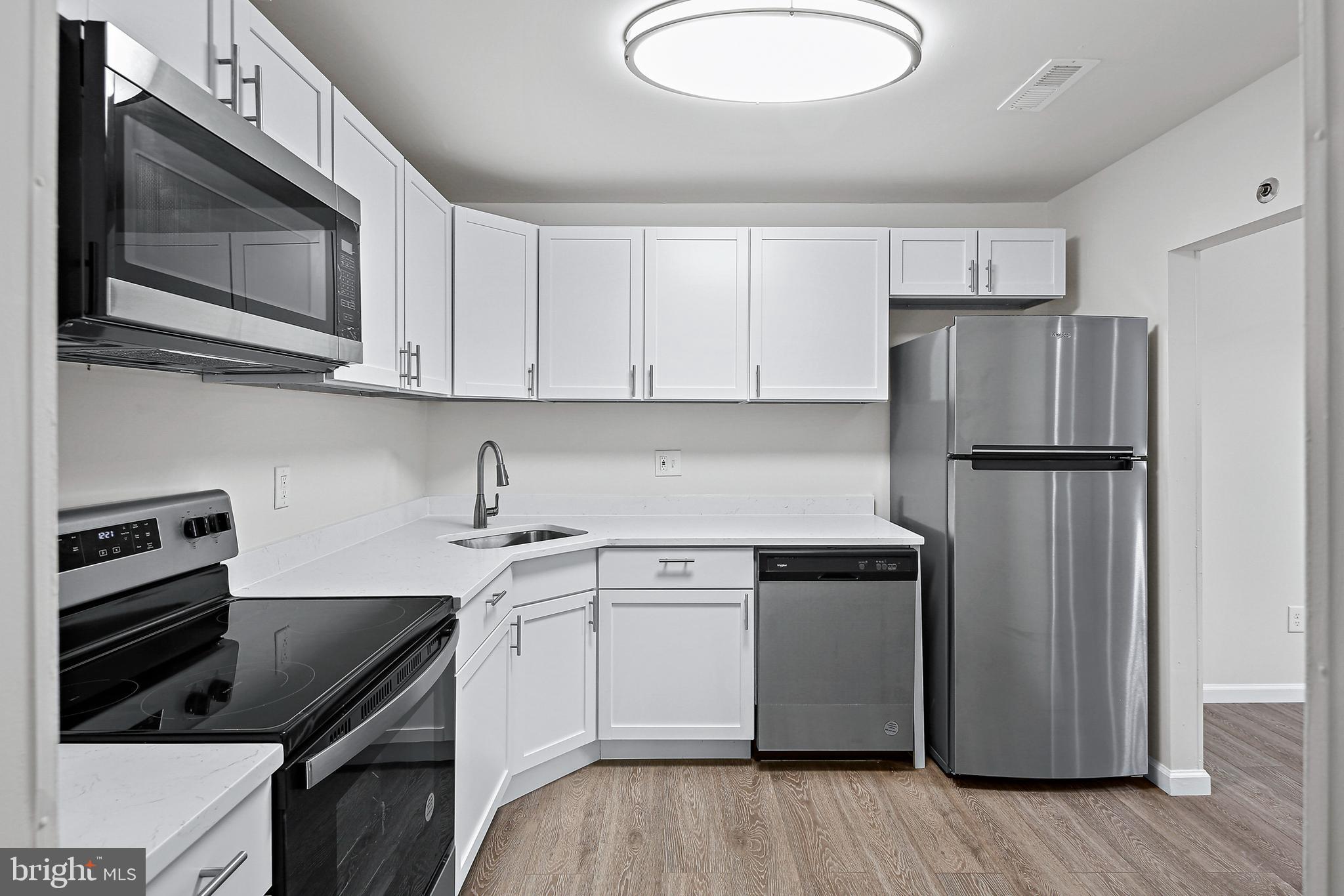 RAINFLOWER/LOVETON - Residential