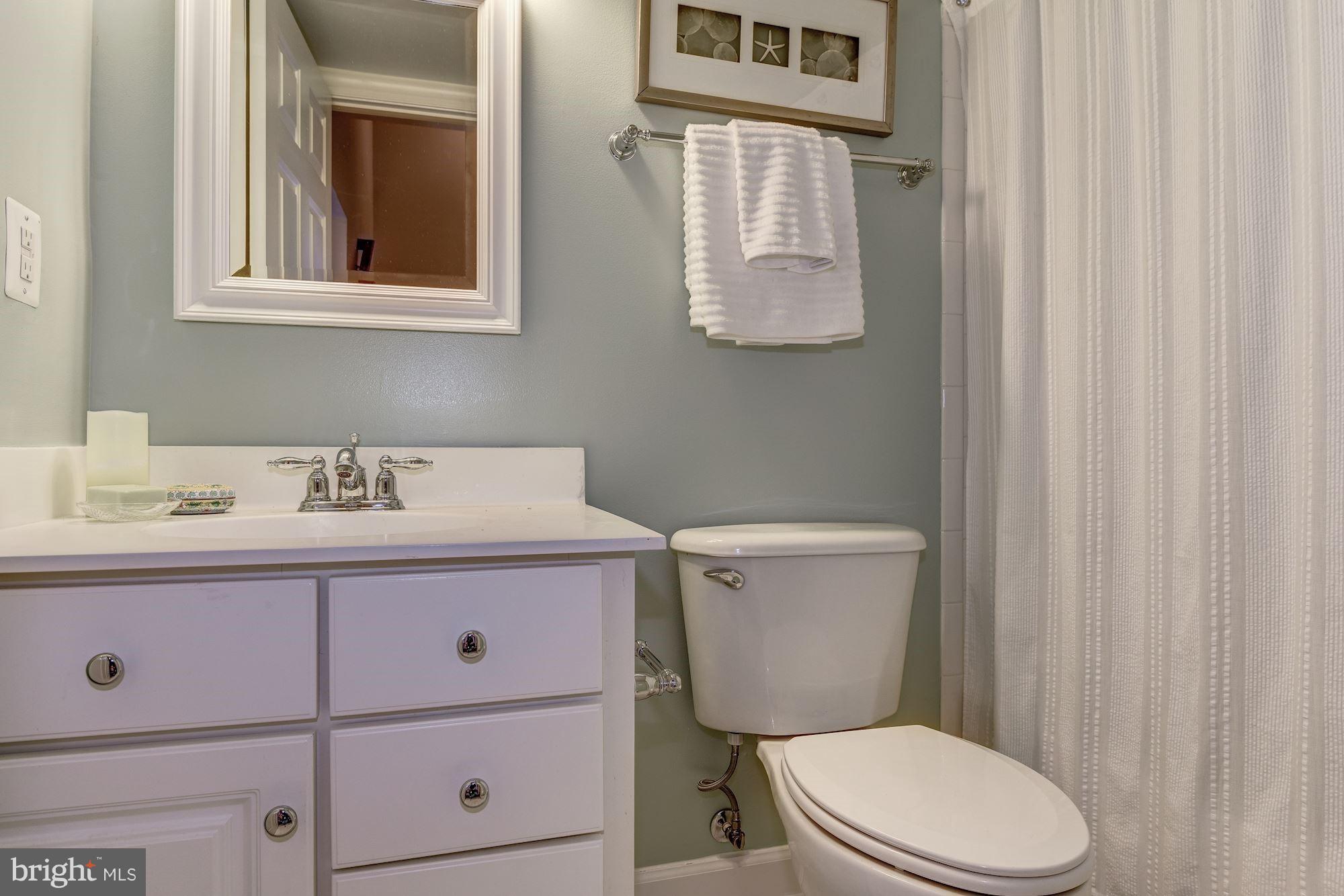 MADISON MANOR - Residential