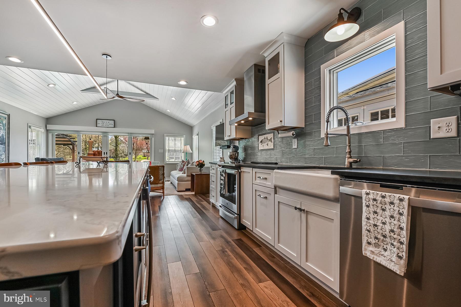 CHELSEA BEACH - Residential