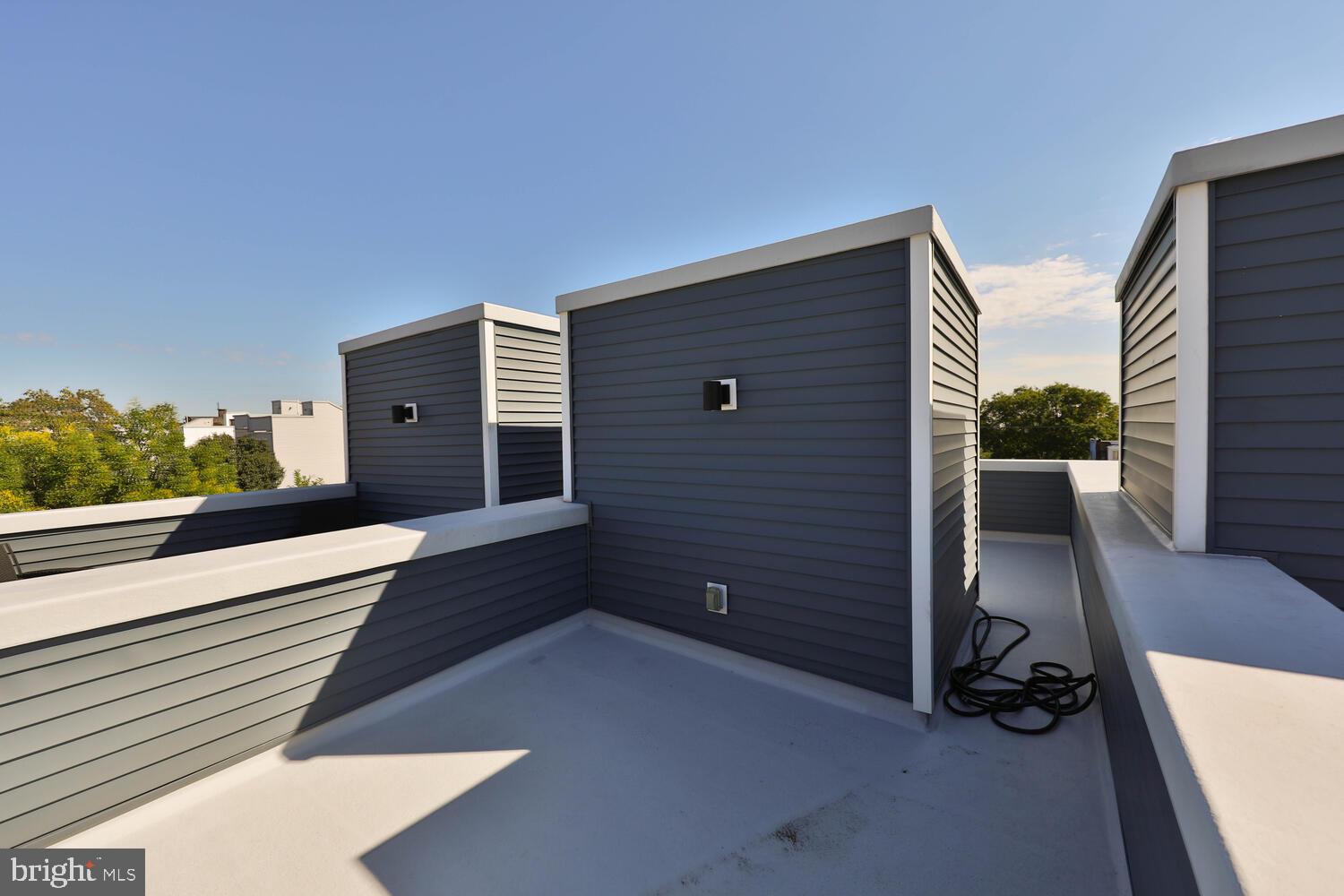 NORRIS SQUARE - Residential Lease