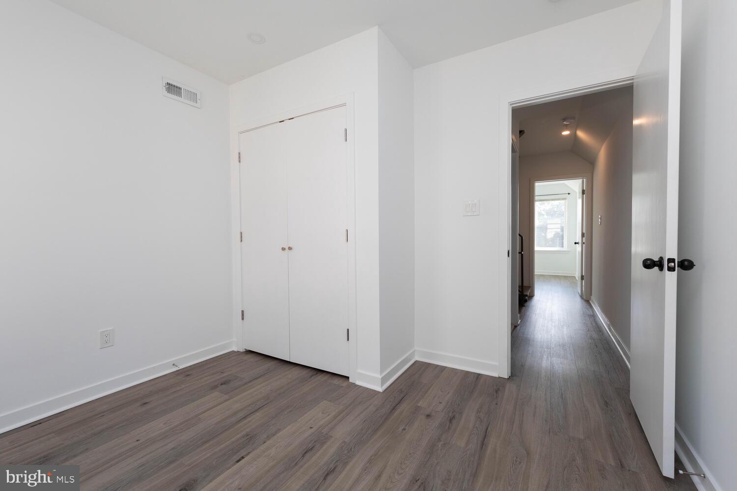 NORRIS SQUARE - Residential Lease