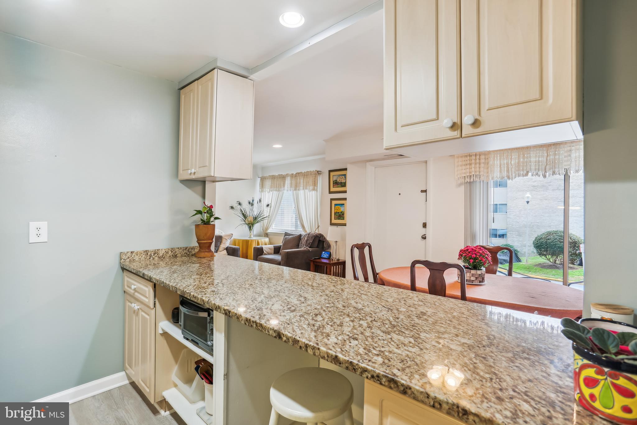 BETHESDA PARK - Residential