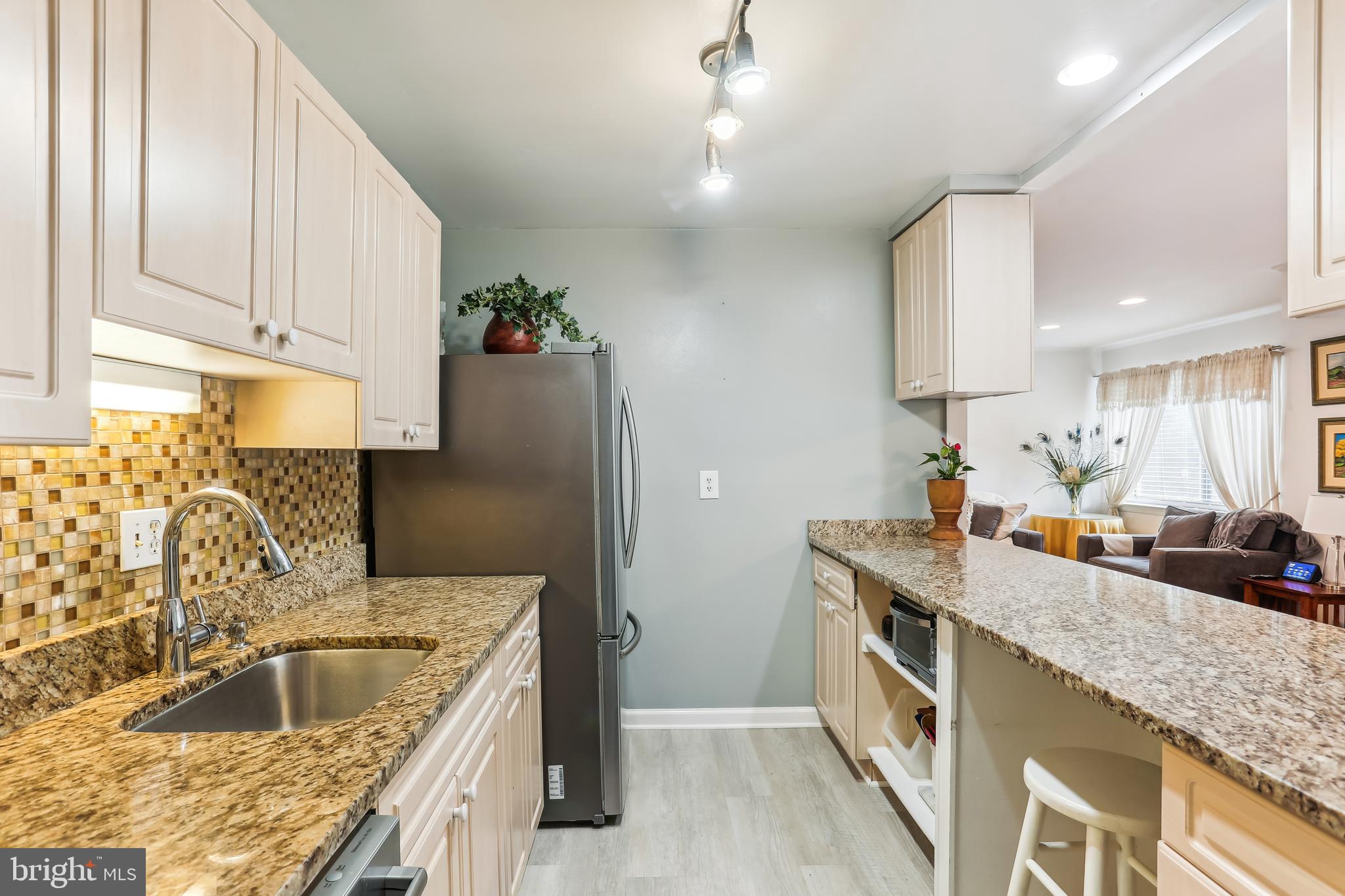 BETHESDA PARK - Residential