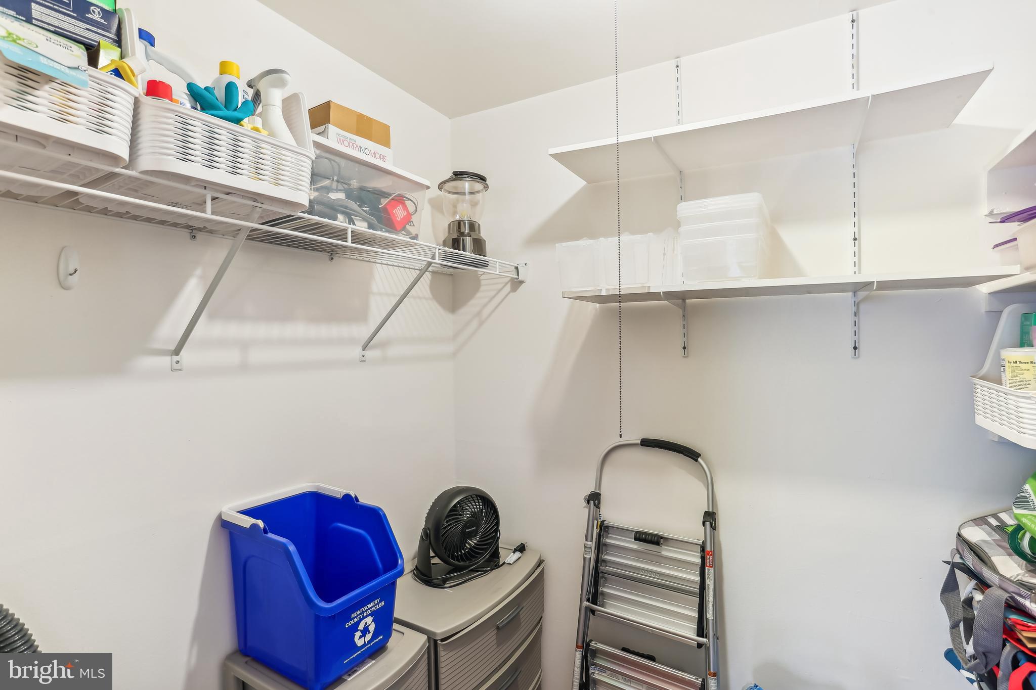 BETHESDA PARK - Residential