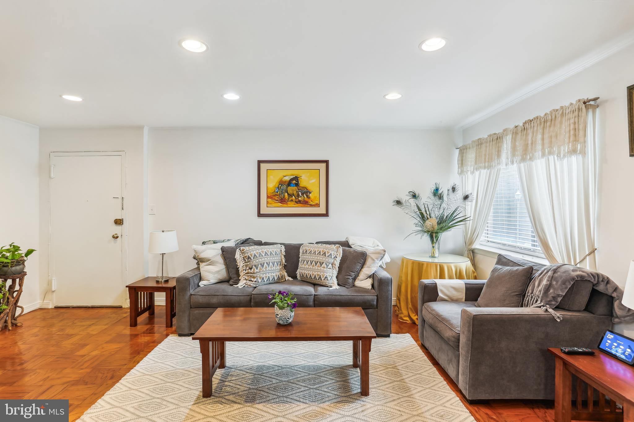 BETHESDA PARK - Residential