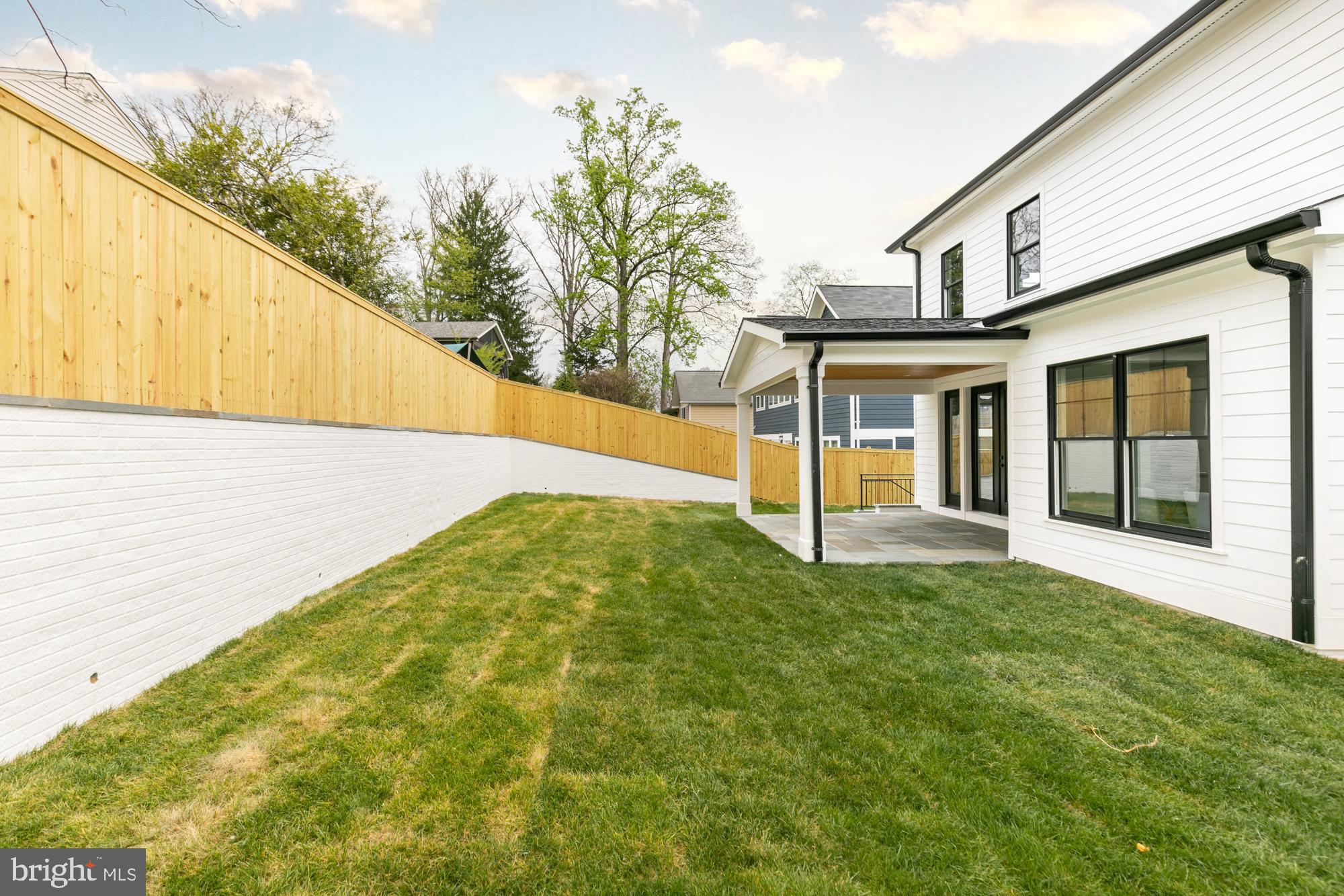 PINEHURST VILLAGE - Residential