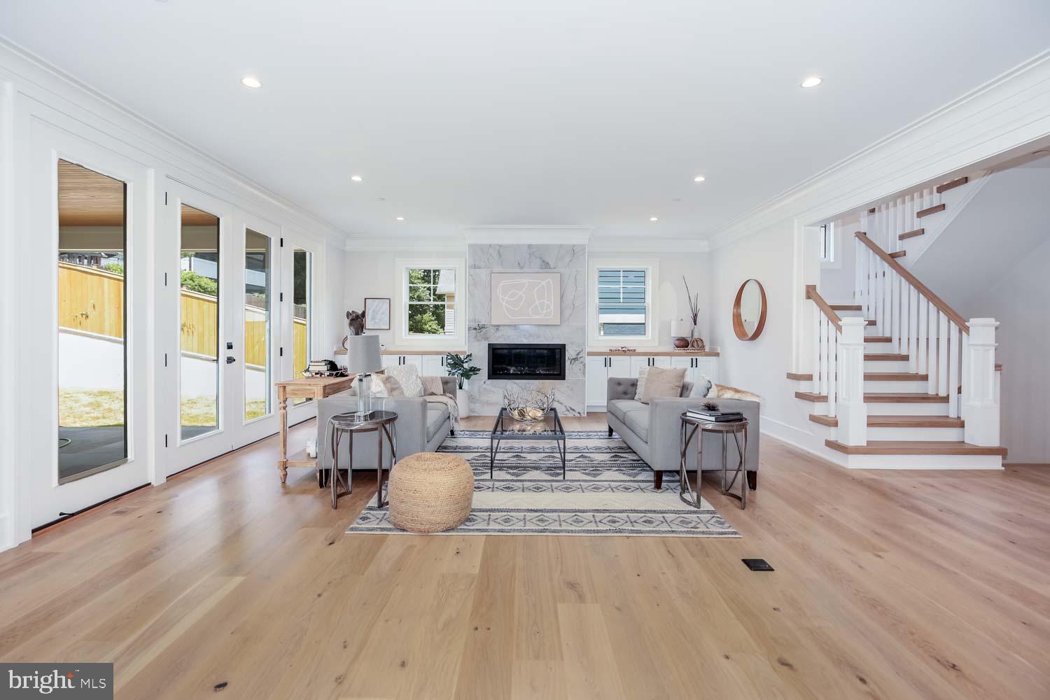 PINEHURST VILLAGE - Residential