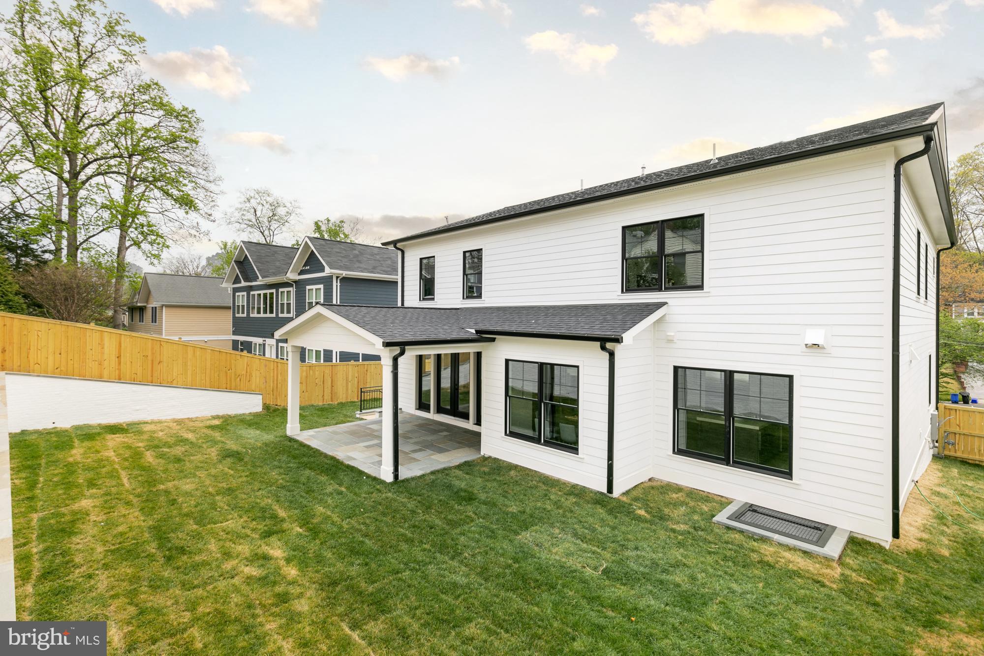 PINEHURST VILLAGE - Residential