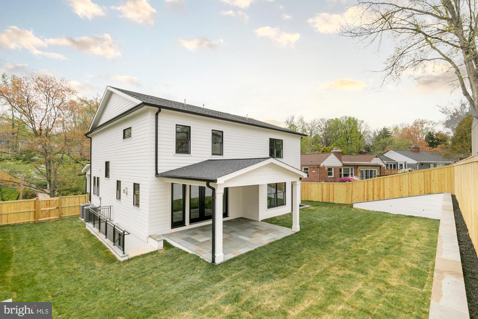 PINEHURST VILLAGE - Residential