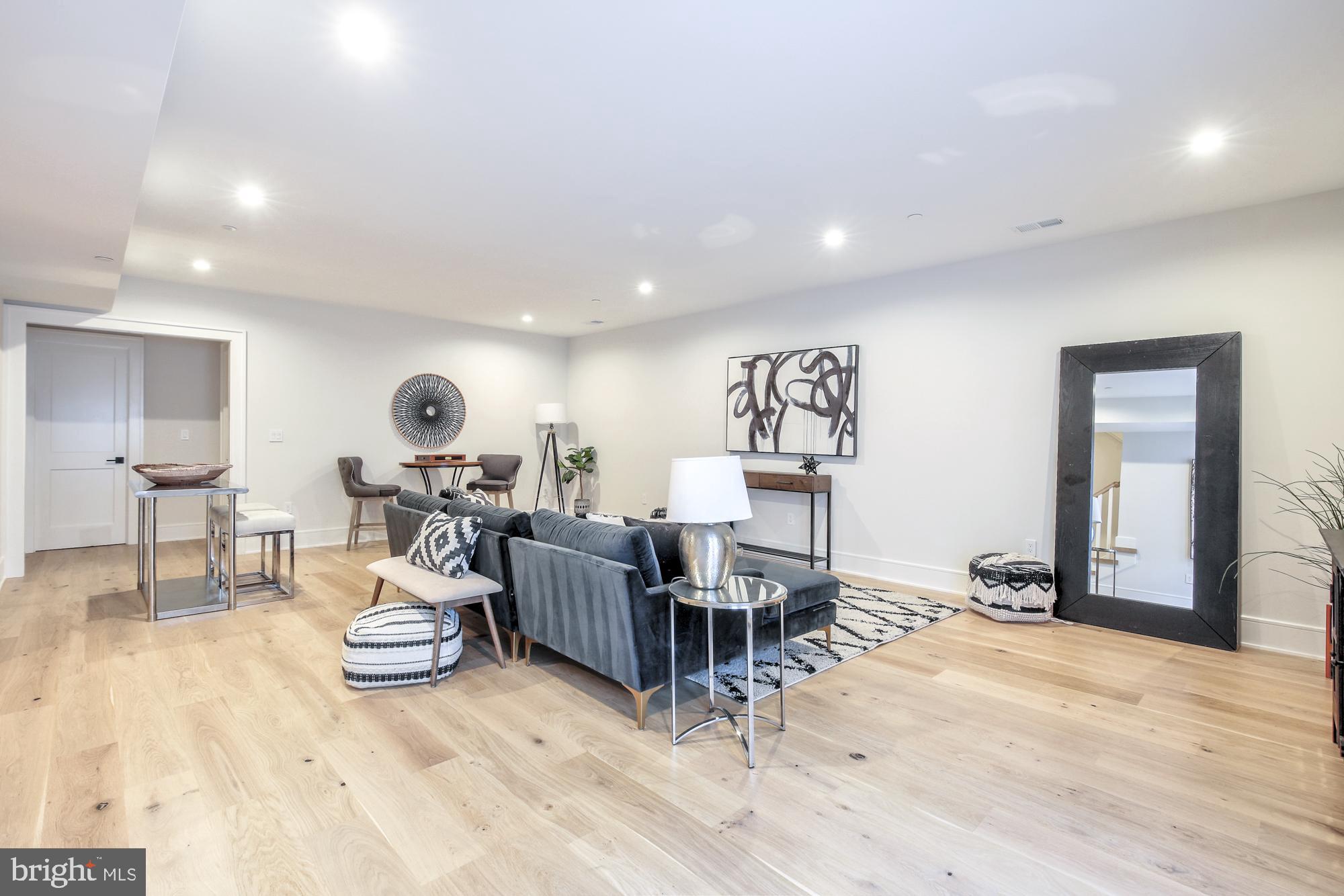 PINEHURST VILLAGE - Residential