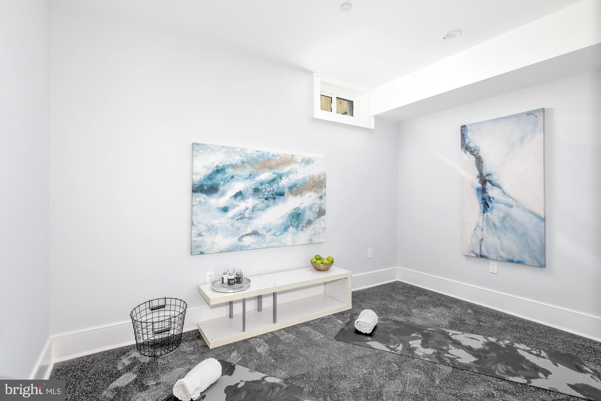 PINEHURST VILLAGE - Residential