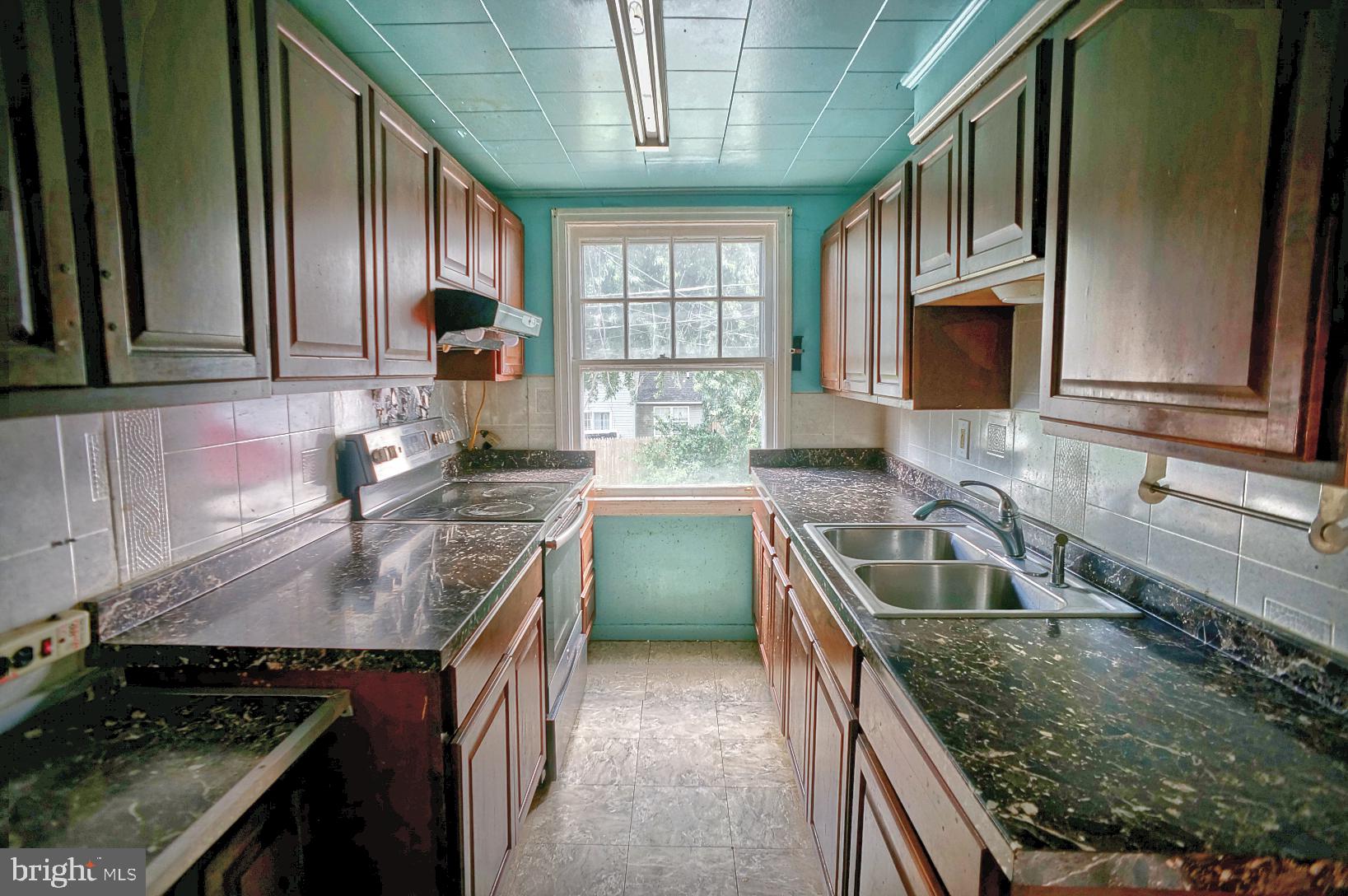 MELROSE GARDENS - Residential