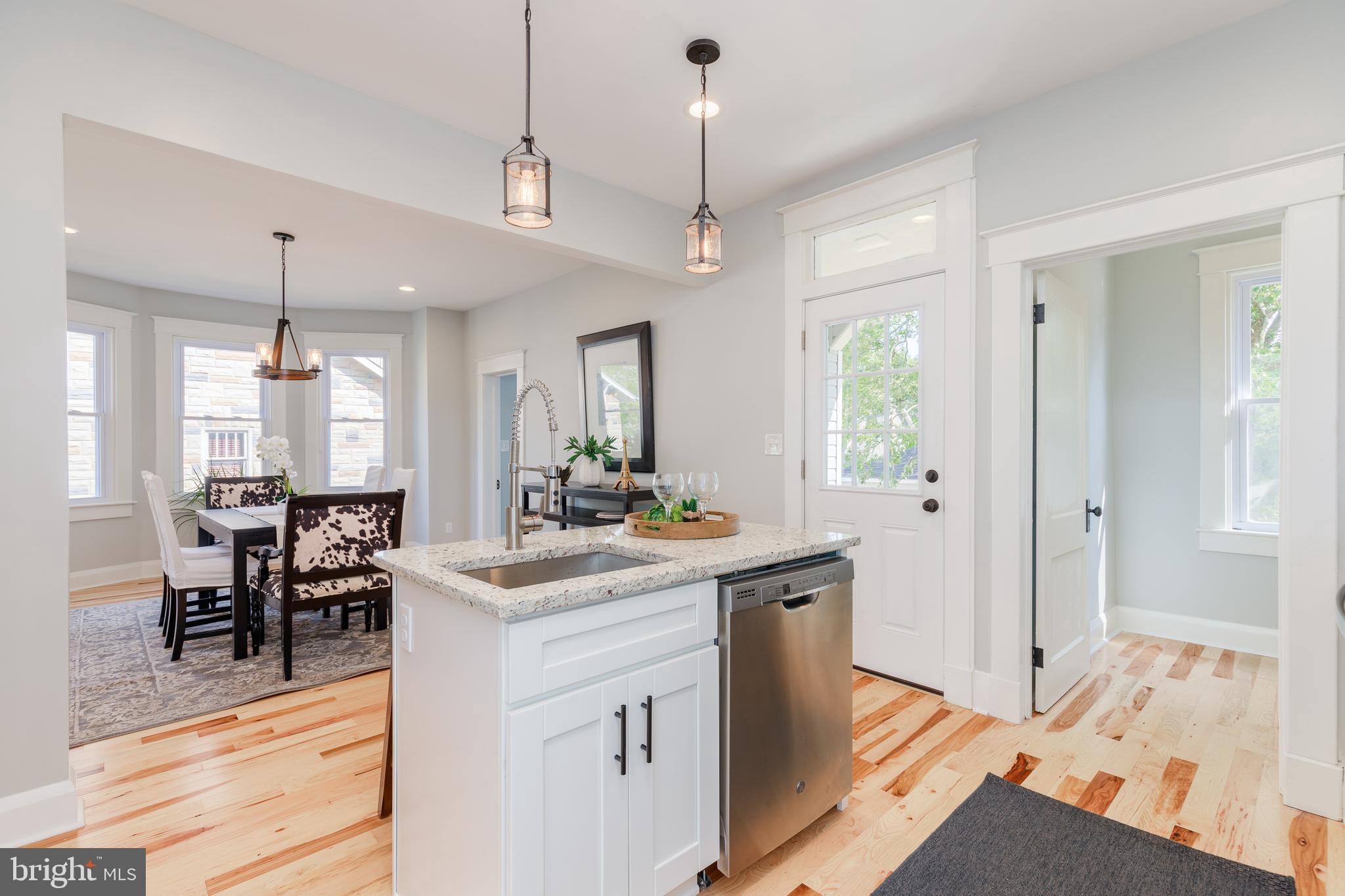 BEVERLY HILLS - Residential